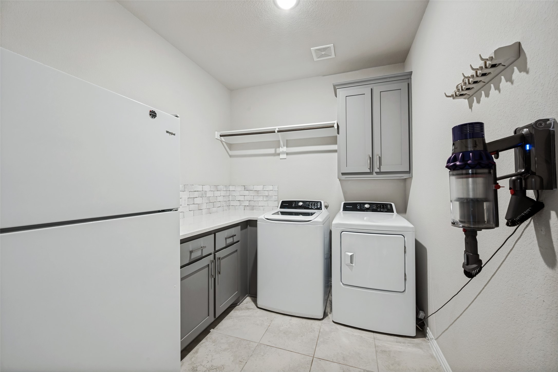 8624 Bricelyn Court