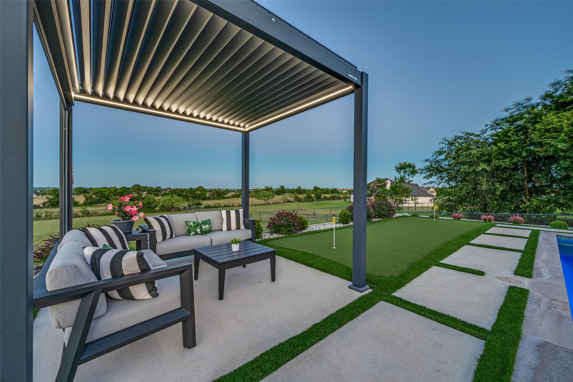 8624 Bricelyn Court