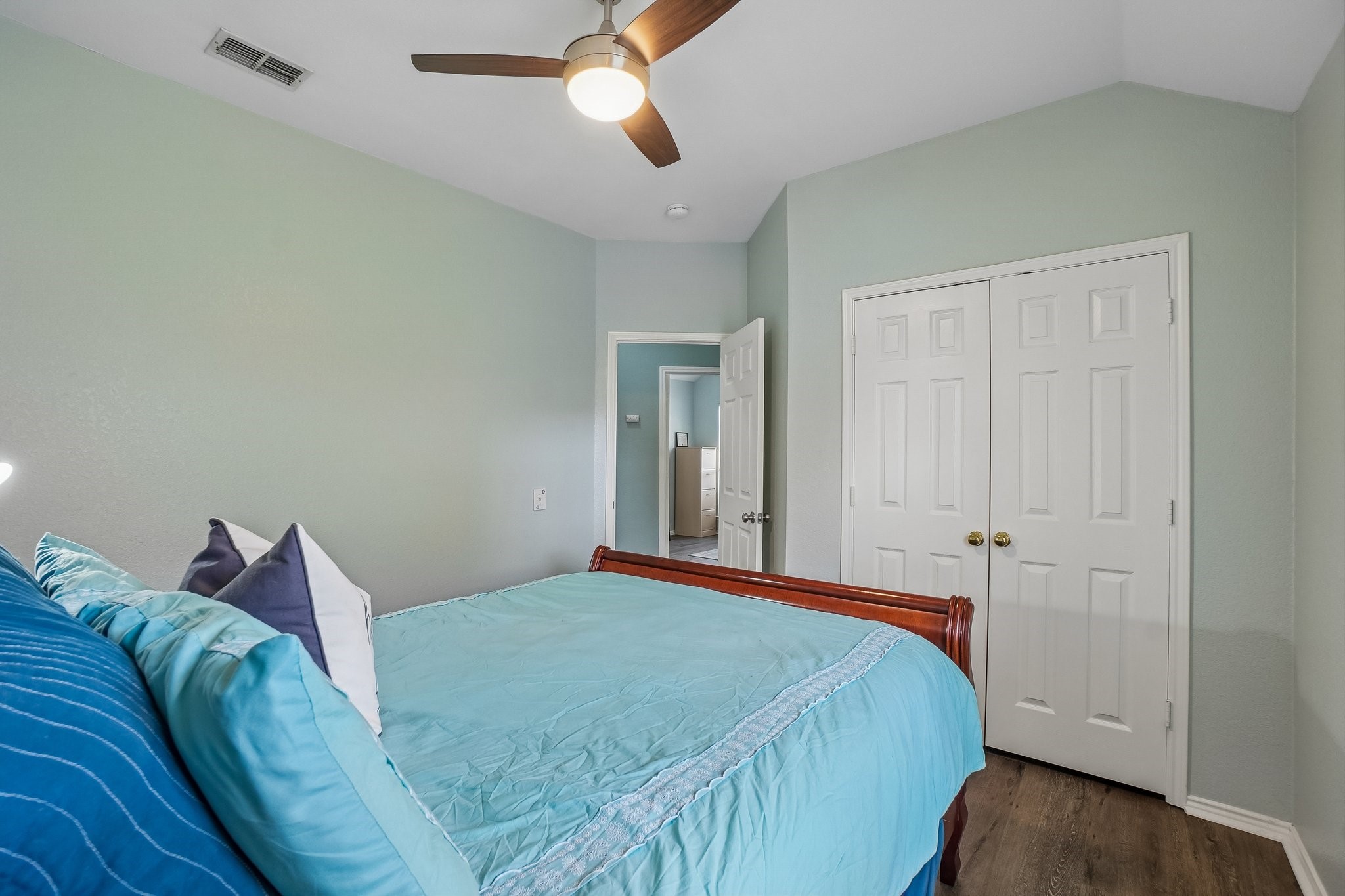 421 Durrand Oak Drive