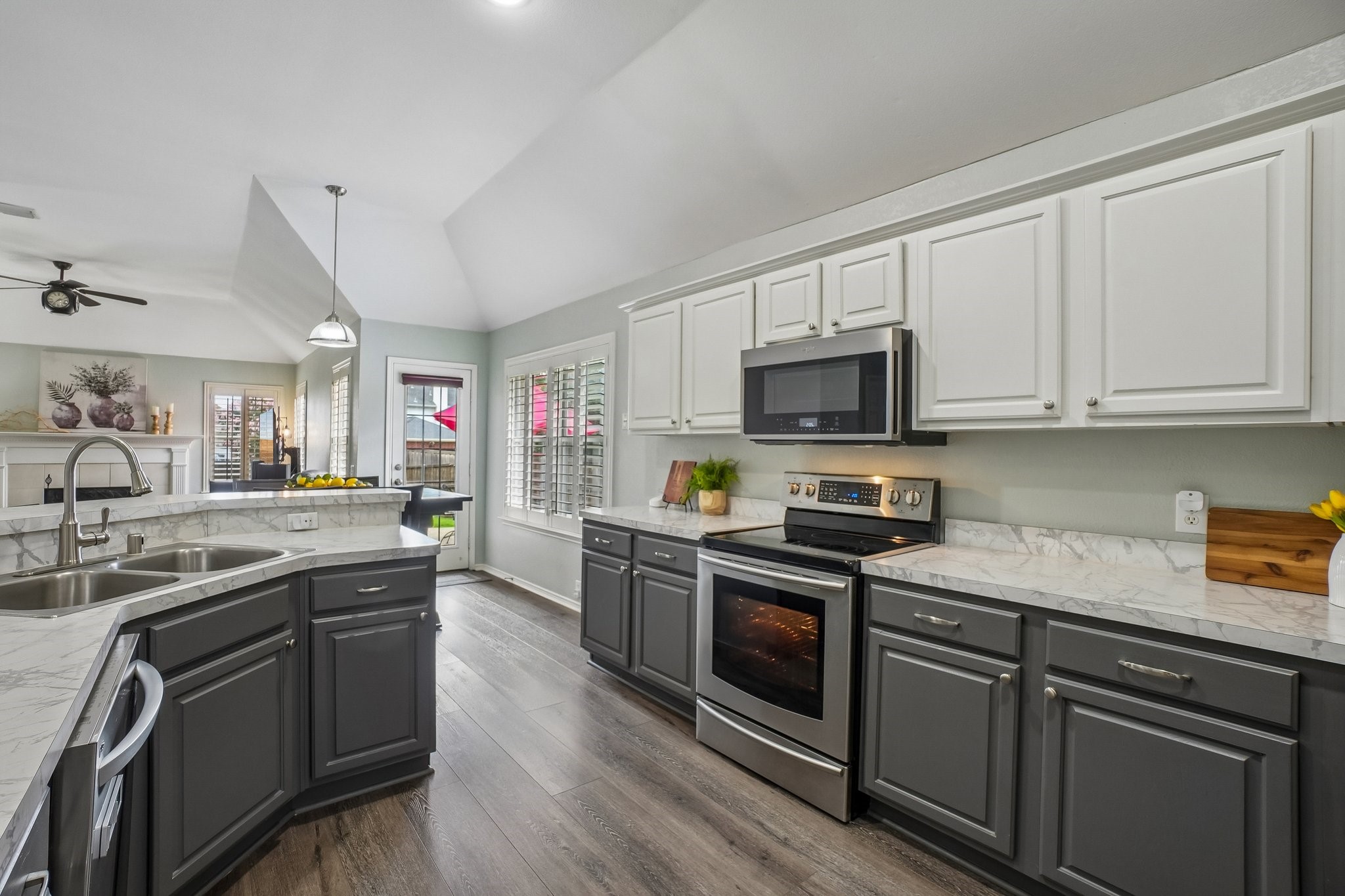 421 Durrand Oak Drive