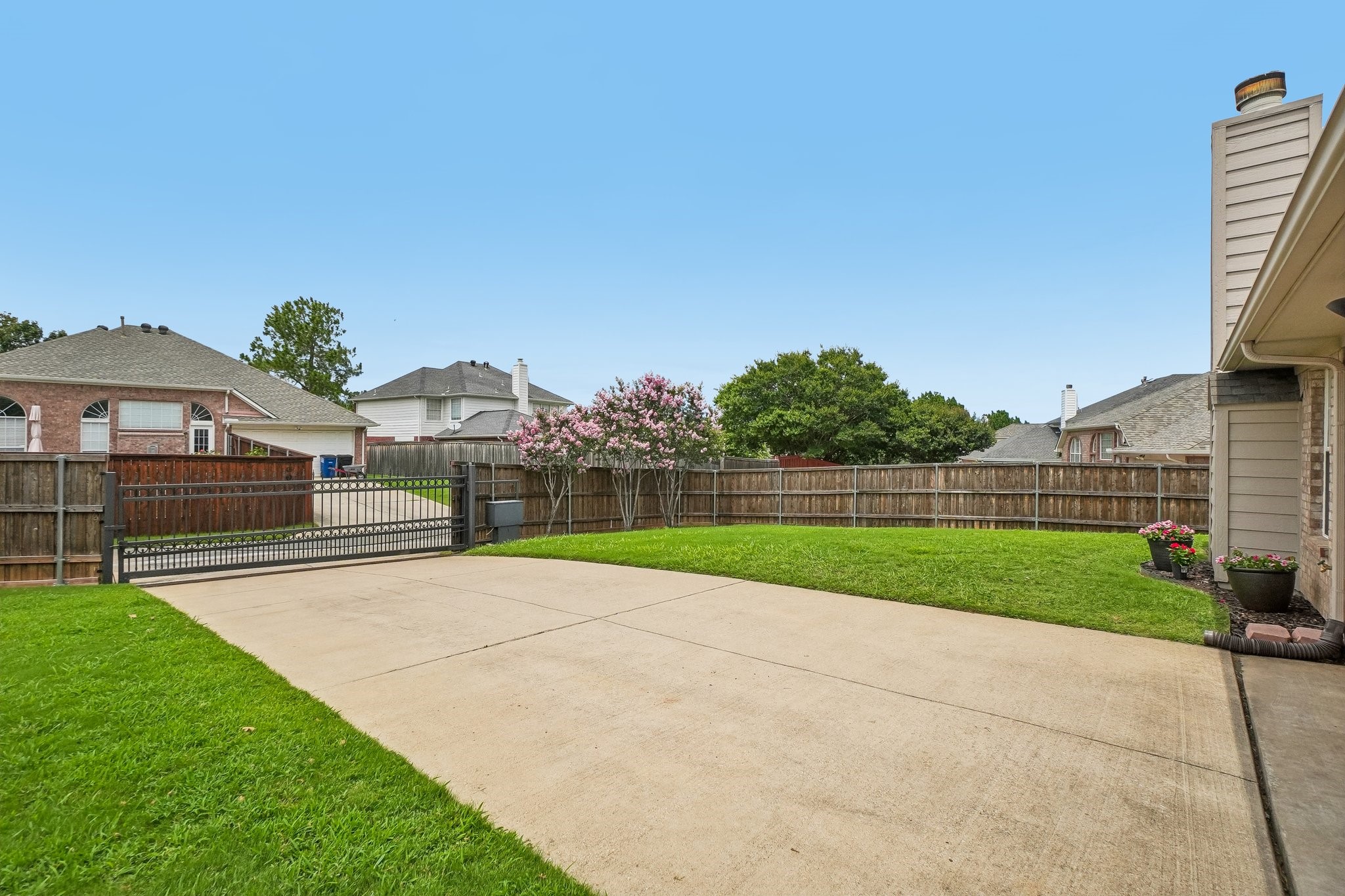 421 Durrand Oak Drive