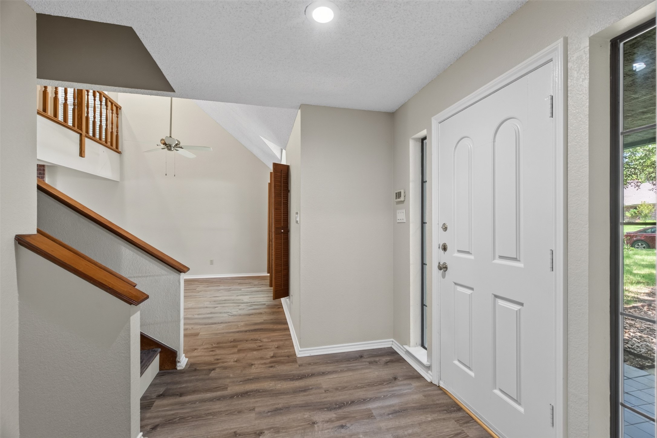 1009 W Winding Creek Drive