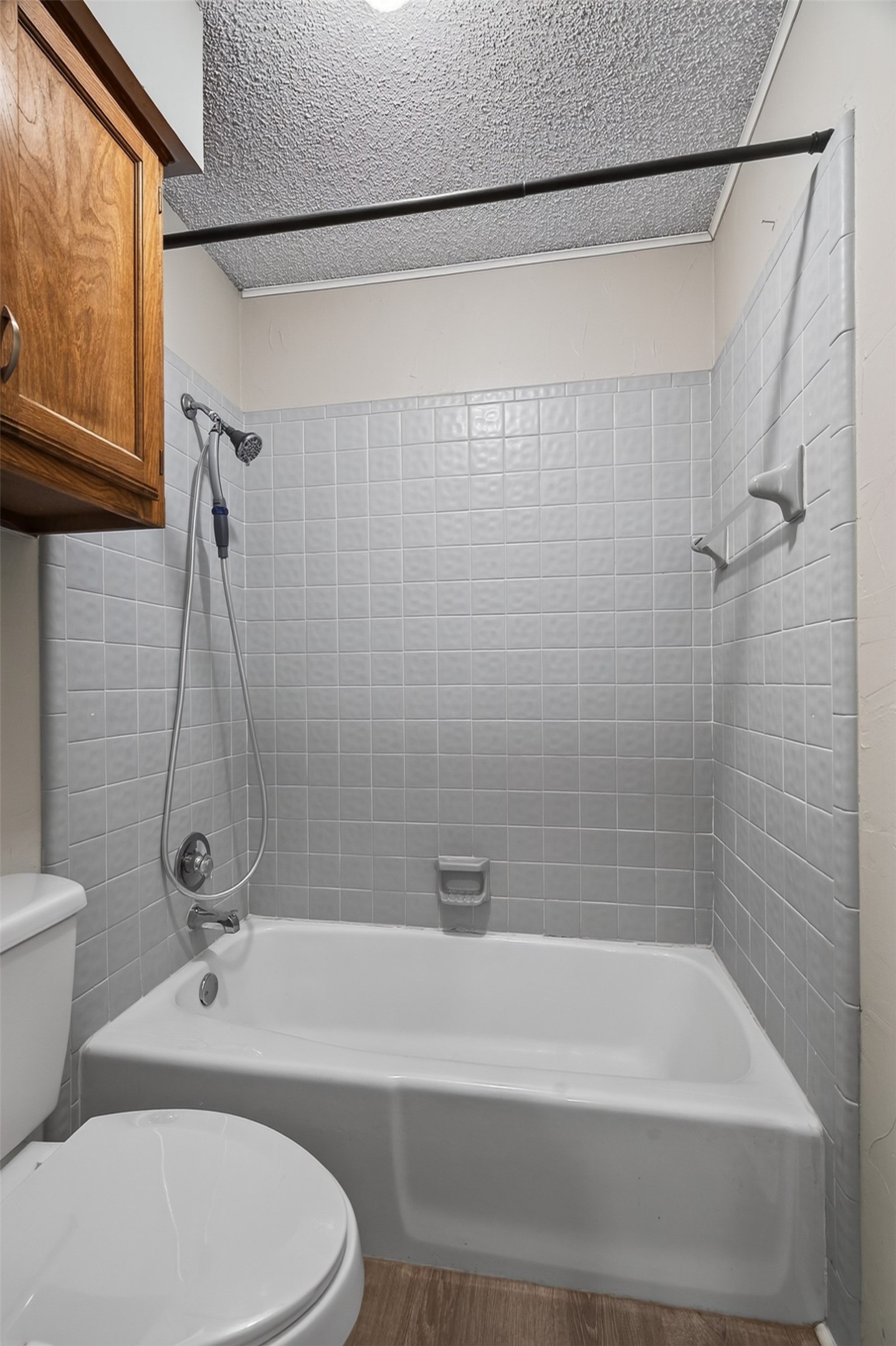 1009 W Winding Creek Drive