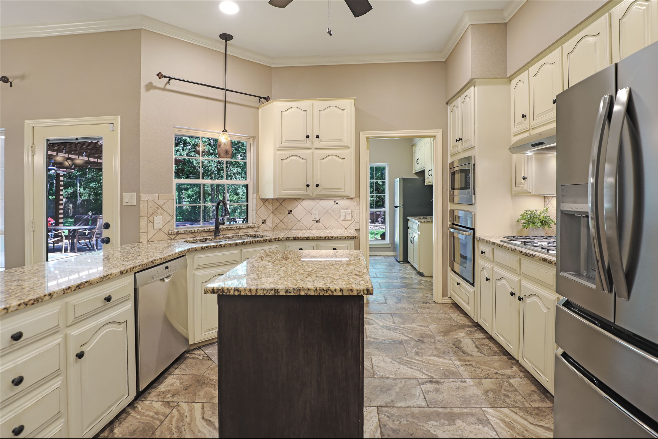1346 Forest Lane