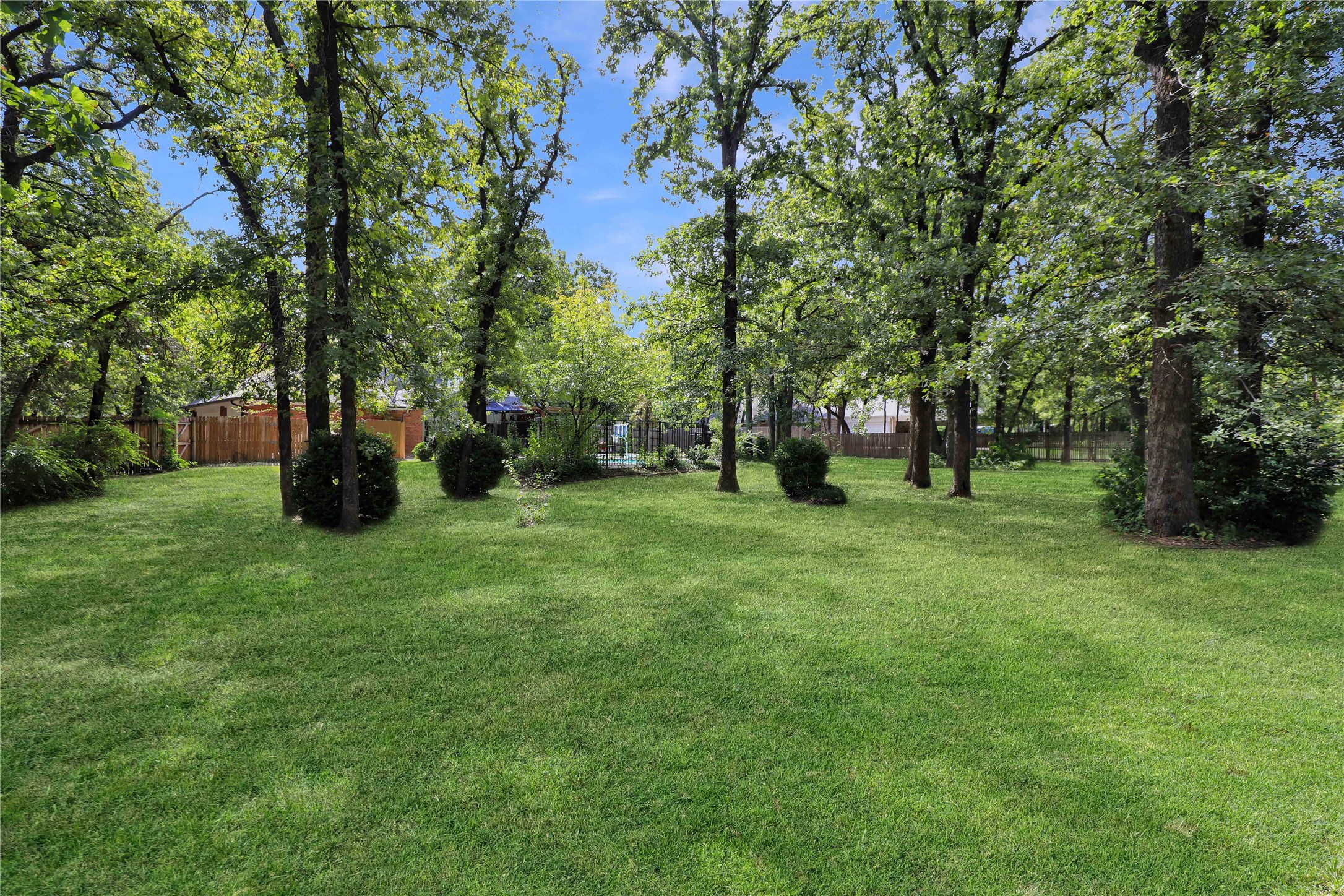 1346 Forest Lane