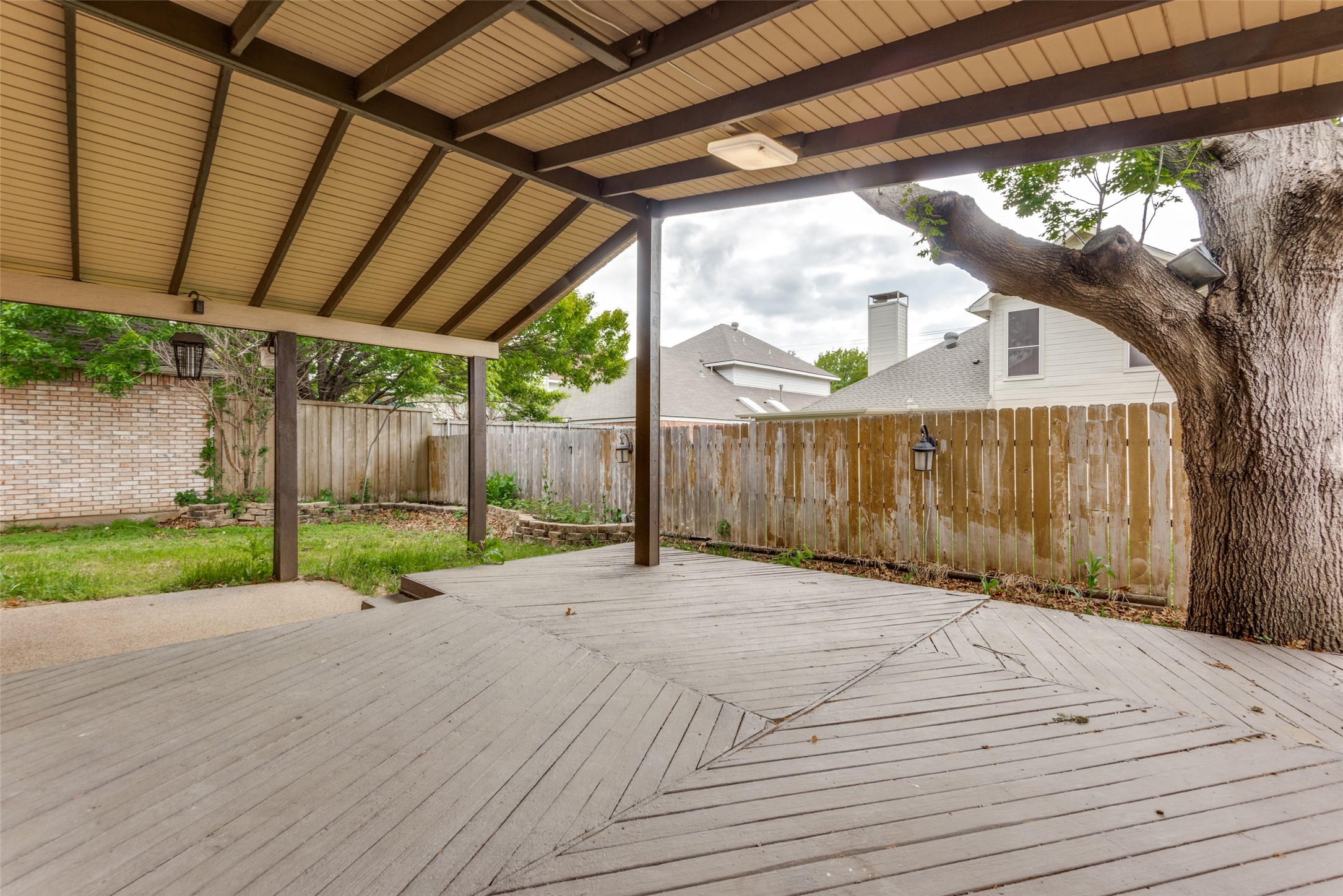 4239 N Capistrano Drive