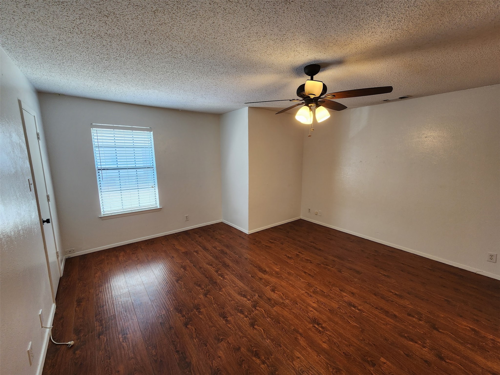 716 W Mulberry Street 18