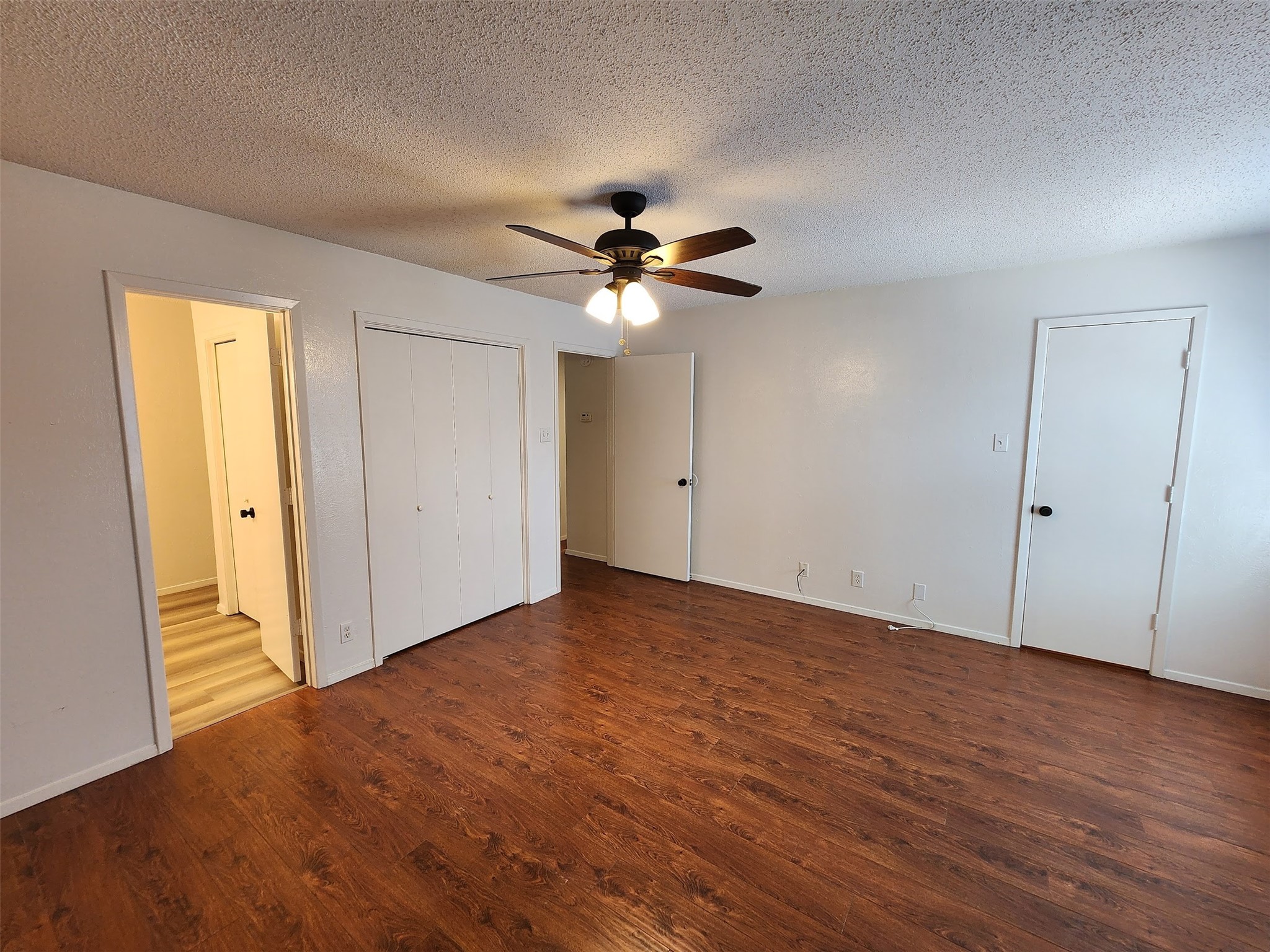 716 W Mulberry Street 18