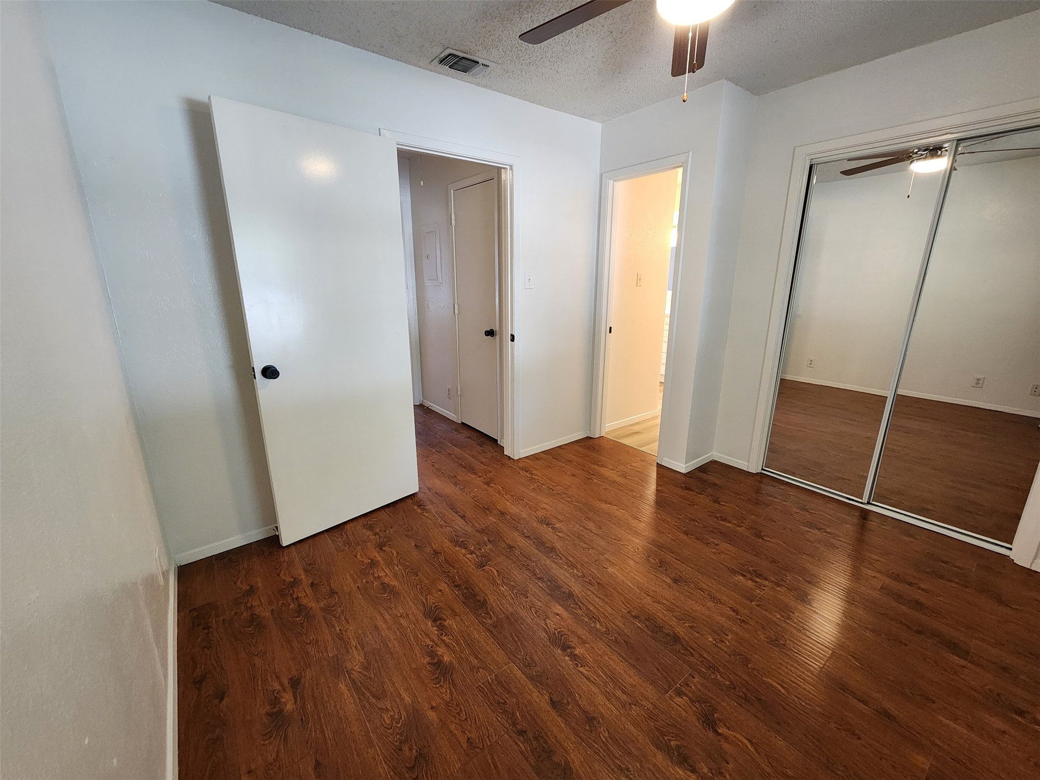 716 W Mulberry Street 18