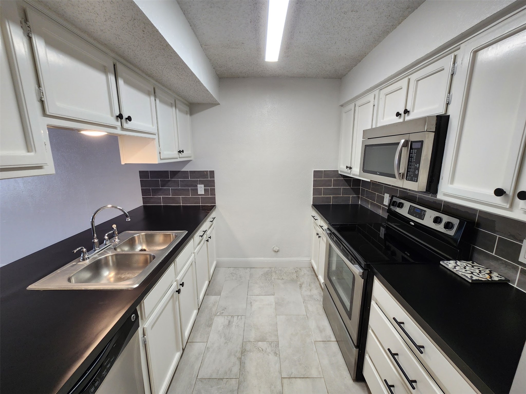 716 W Mulberry Street 18