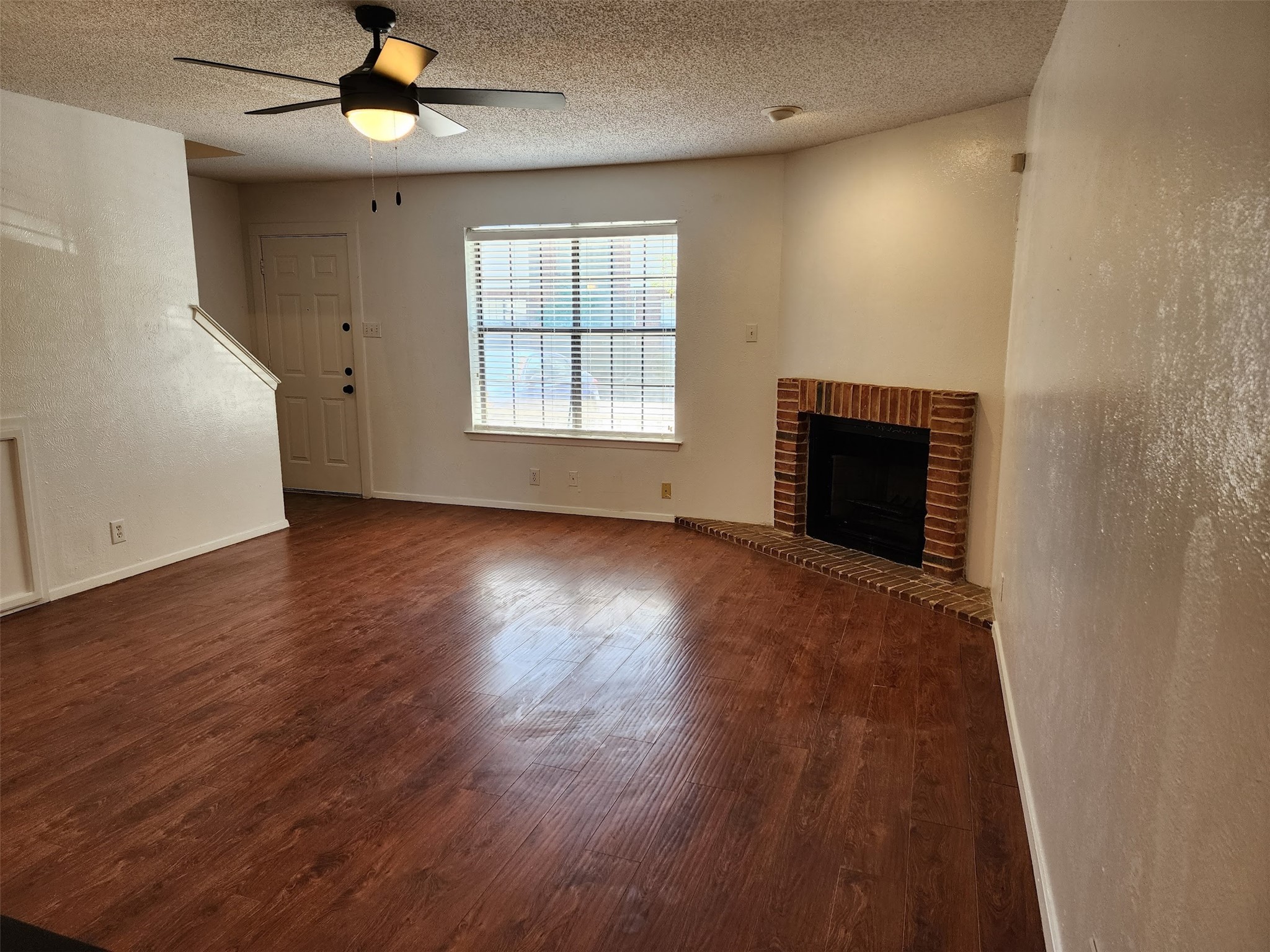 716 W Mulberry Street 18