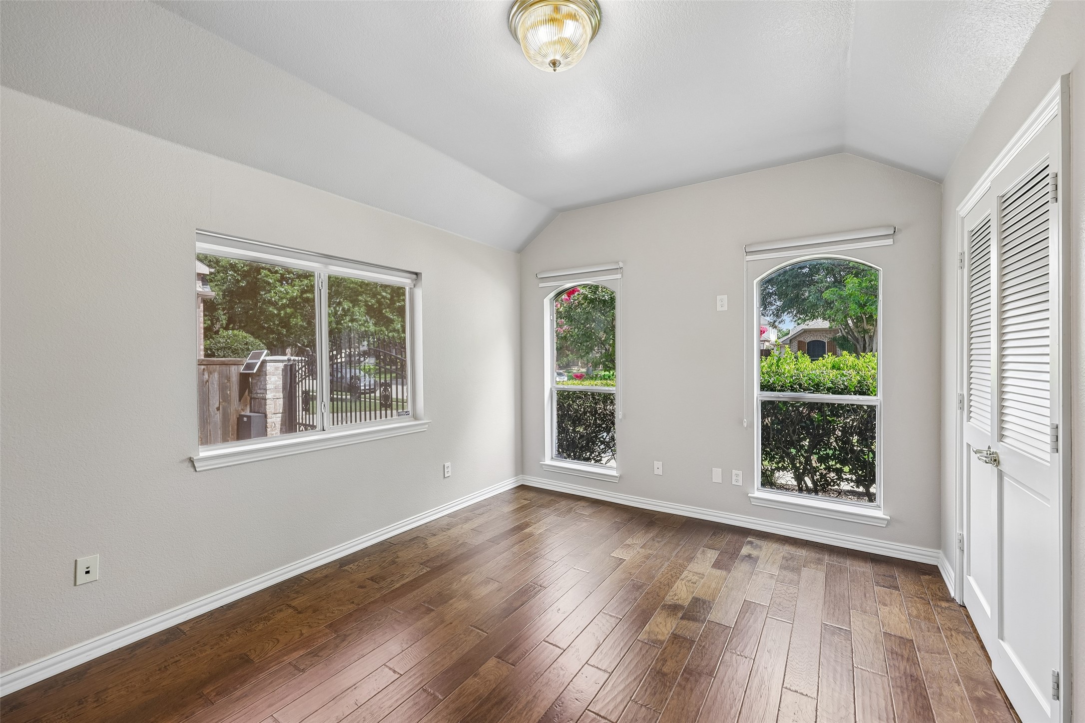1812 Talon Court