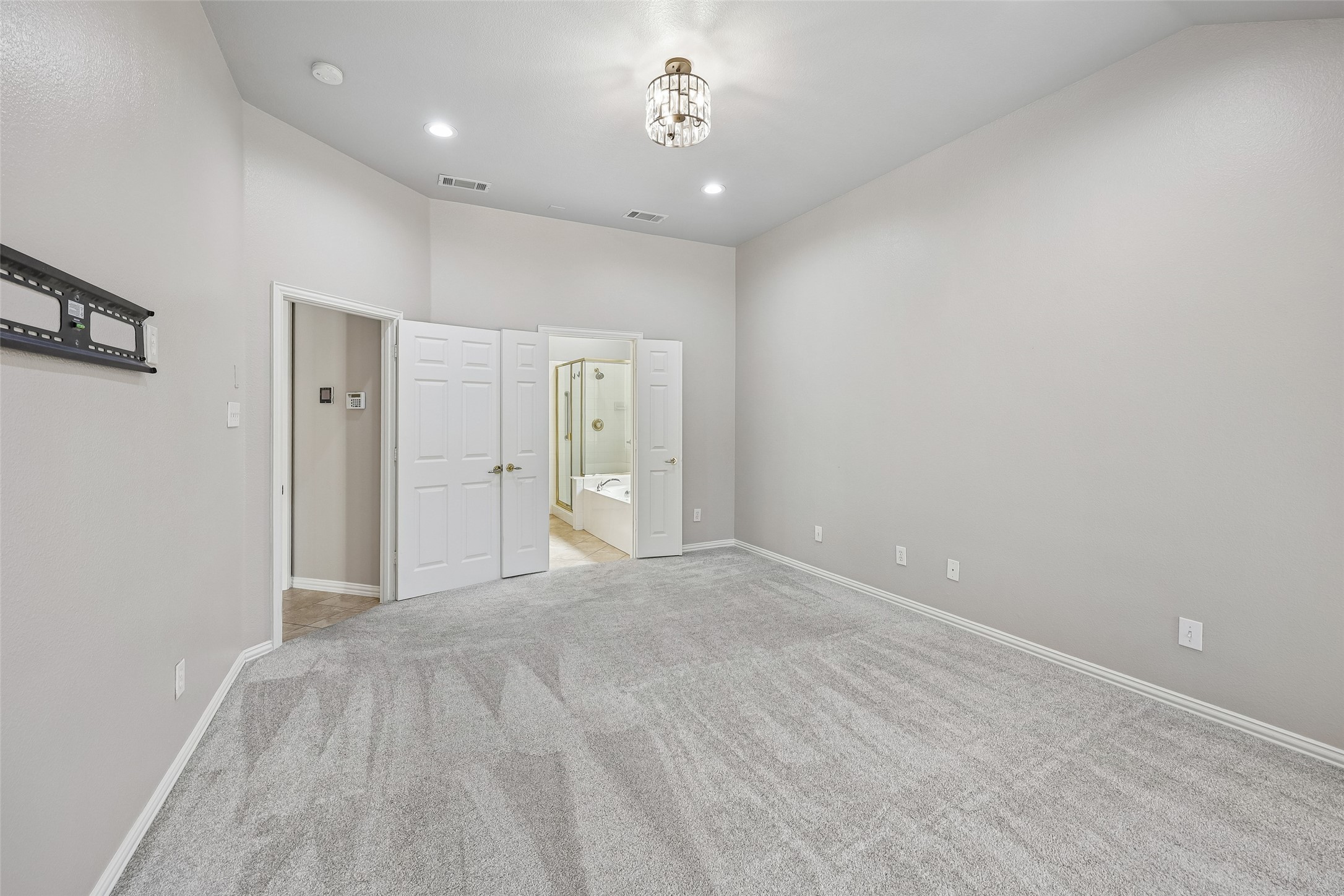 1812 Talon Court