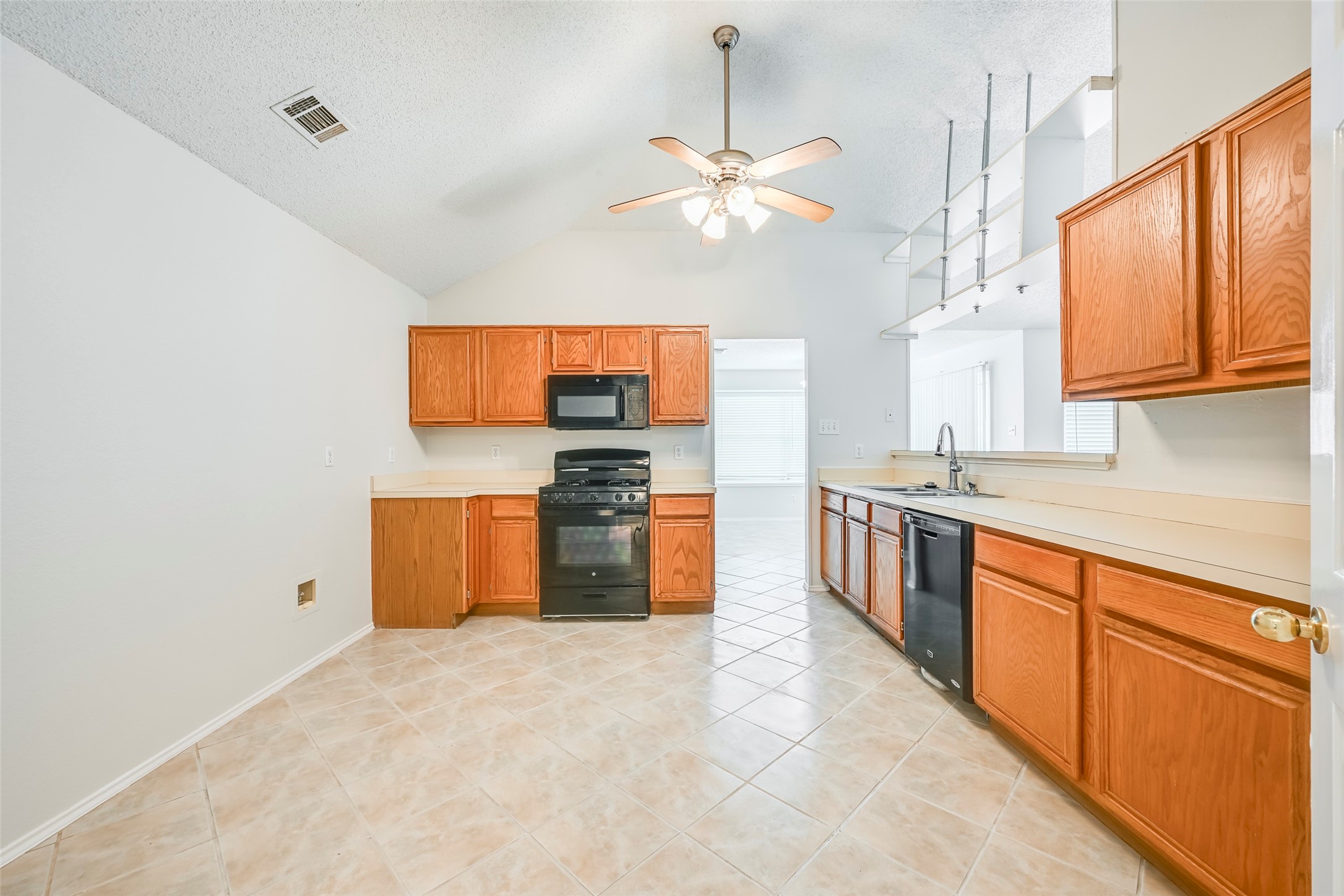 2822 White Oak Drive