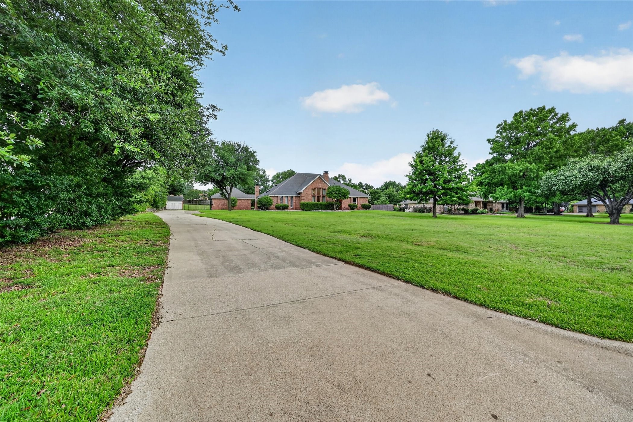 909 San Saba Drive