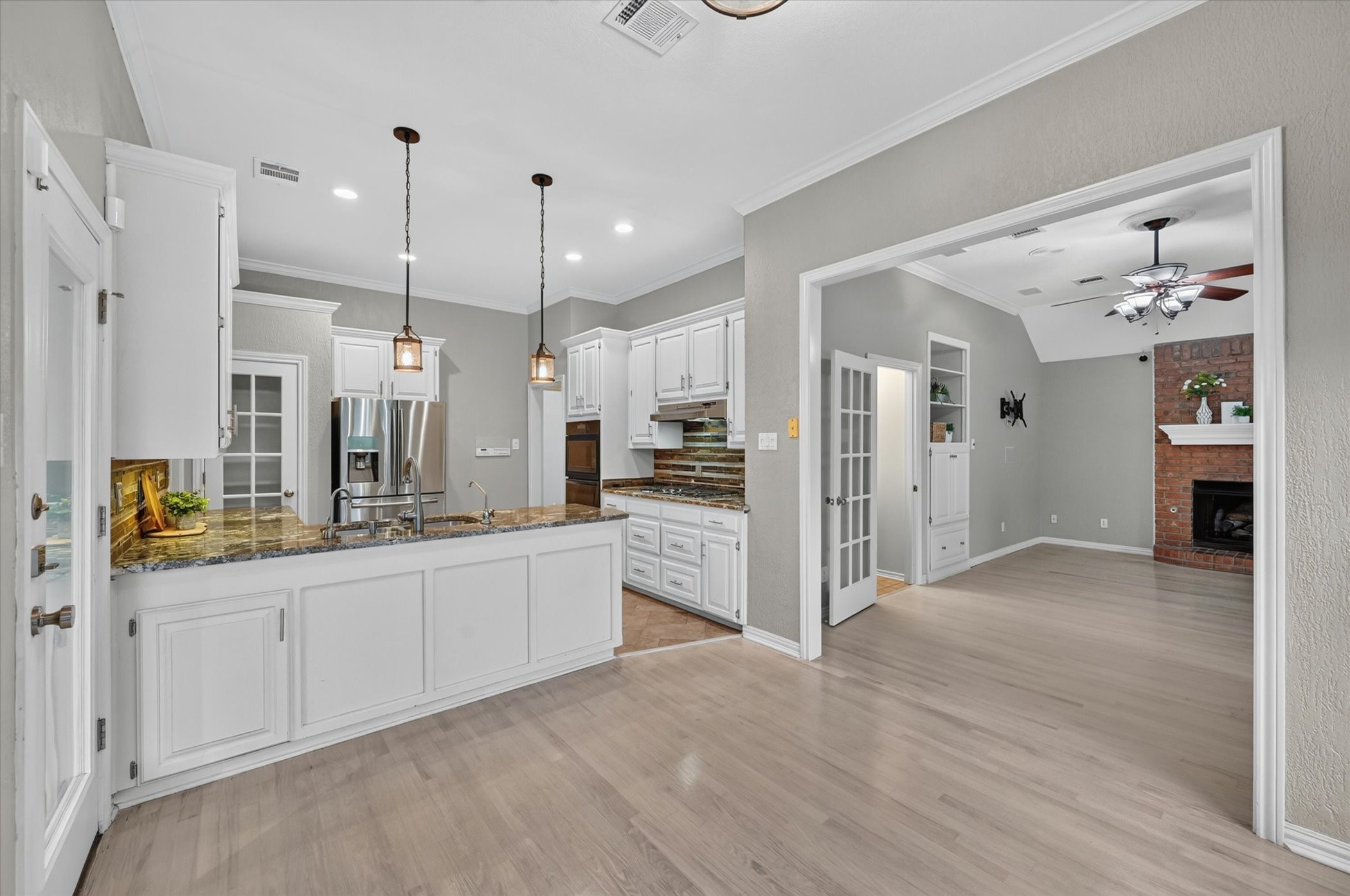 909 San Saba Drive