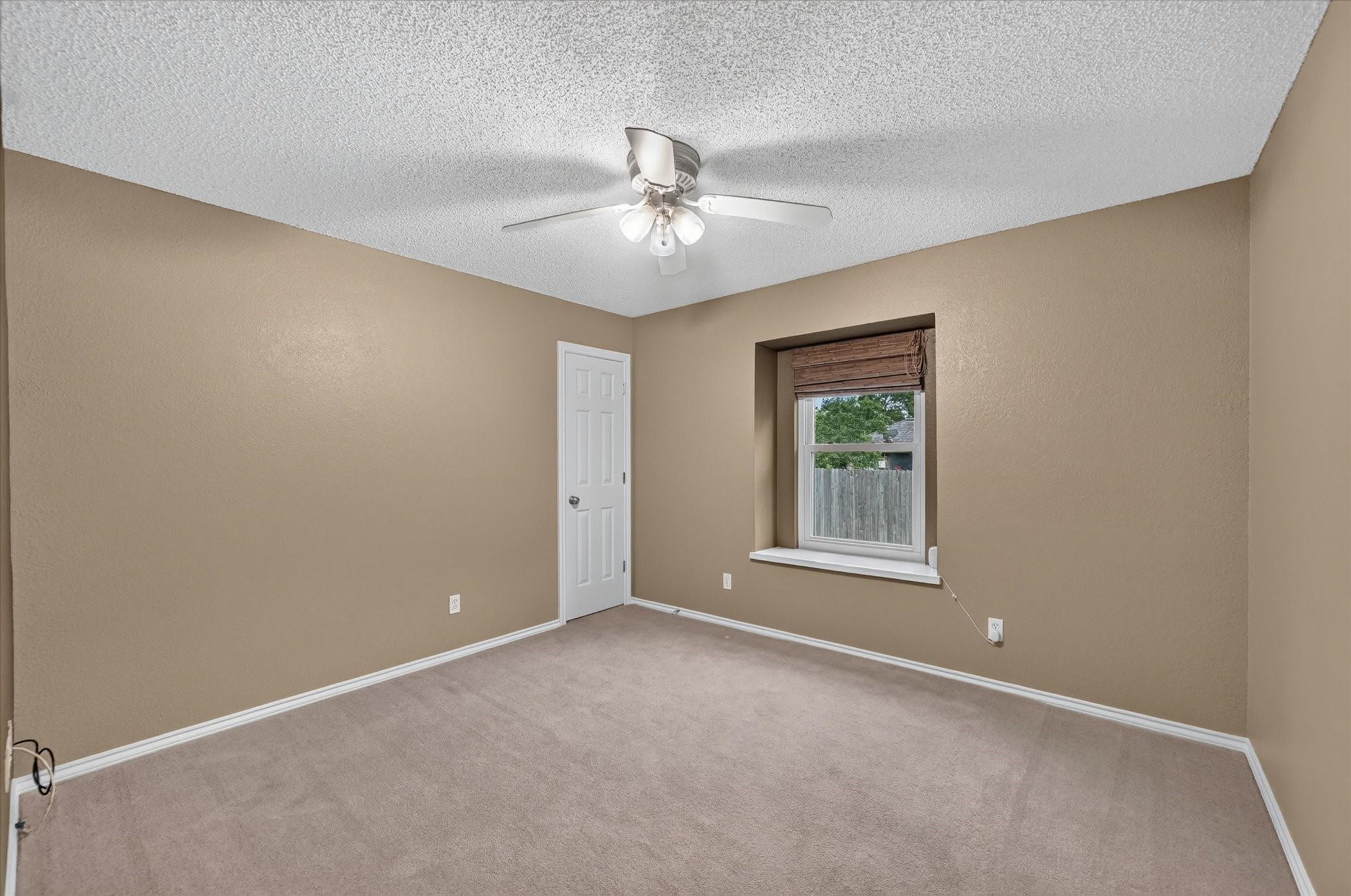 909 San Saba Drive