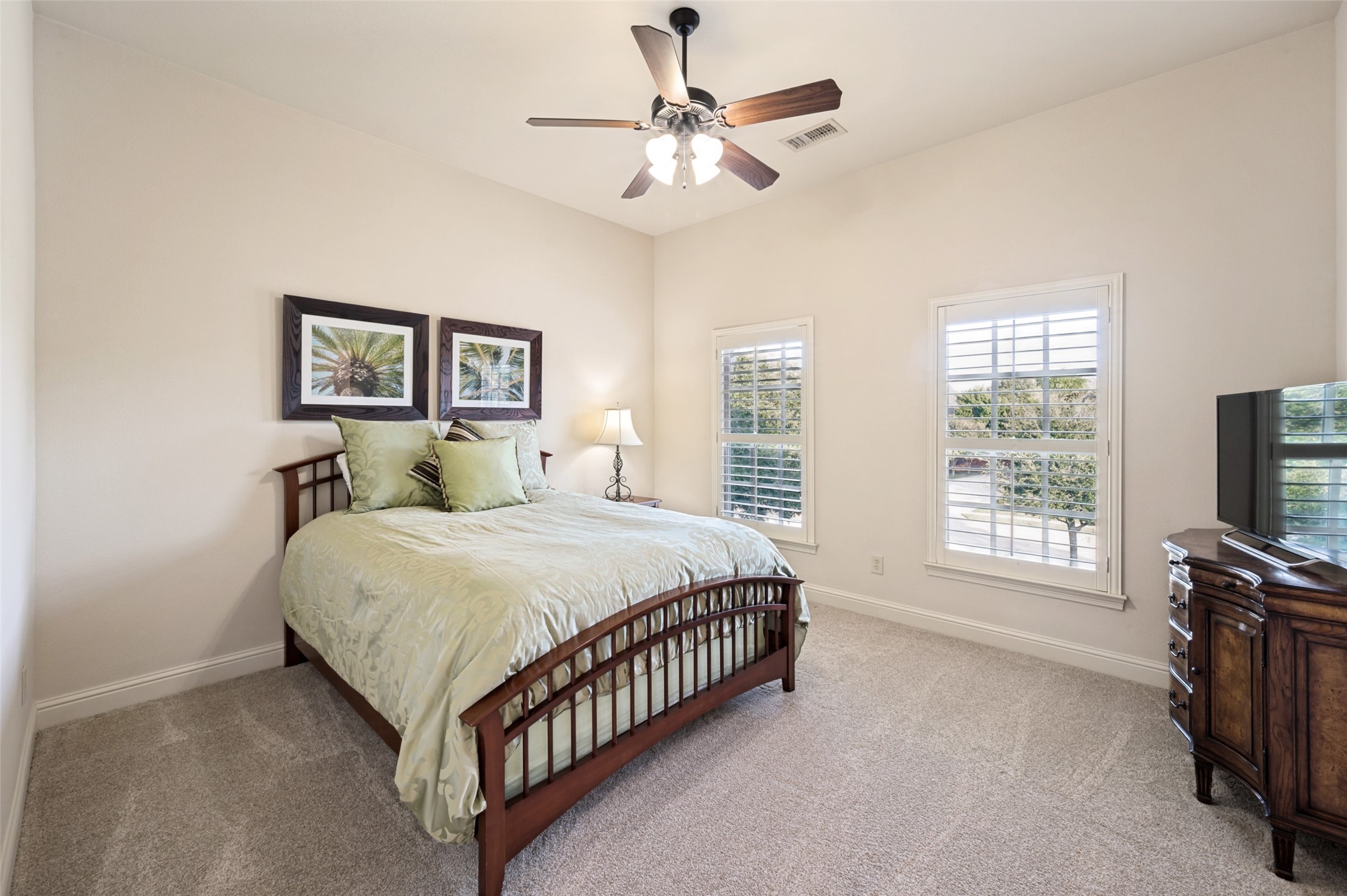 8411 Buffalo Drive