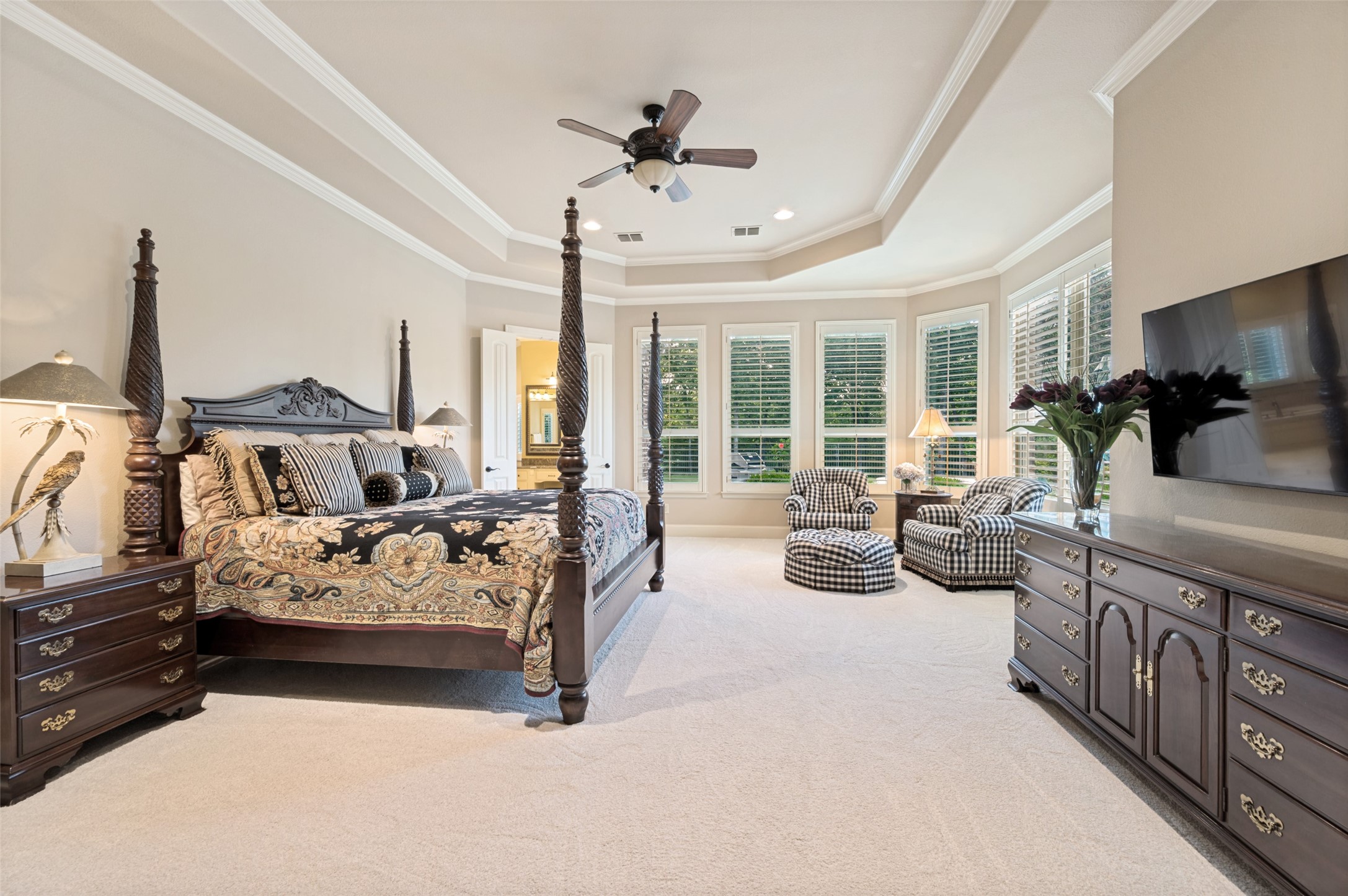 8411 Buffalo Drive