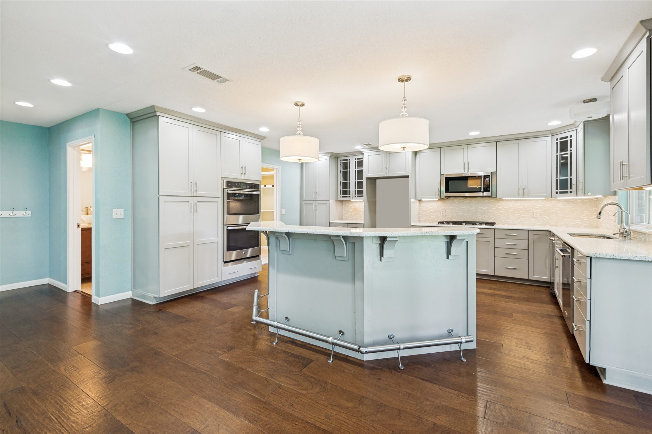 4339 Windswept Lane