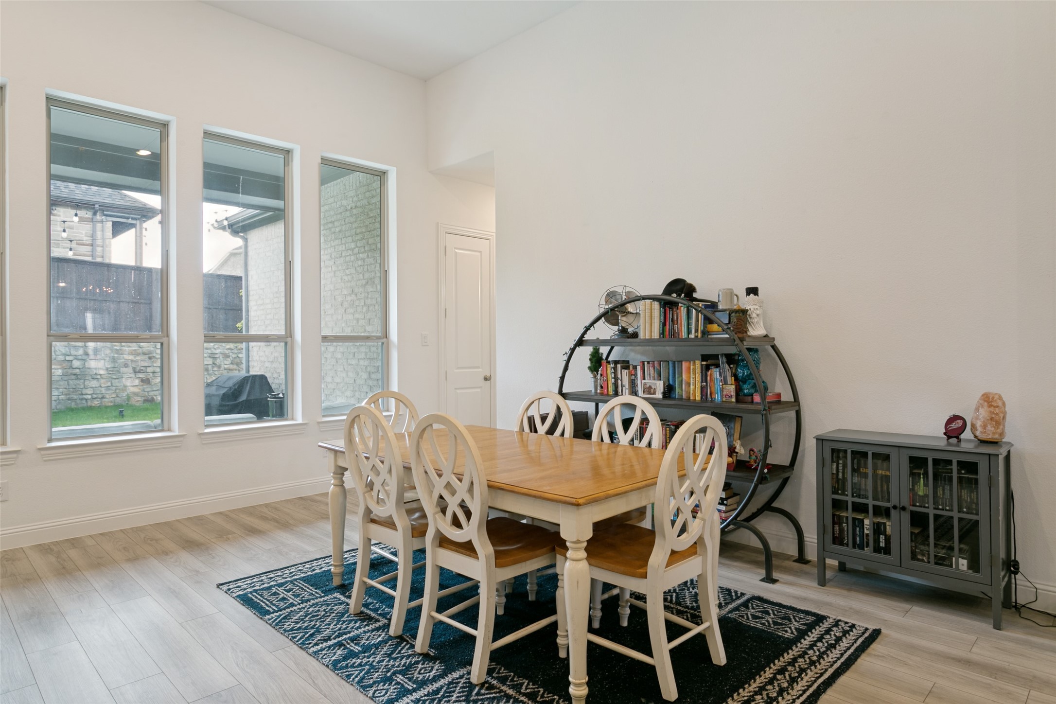 9200 White Birch Trail