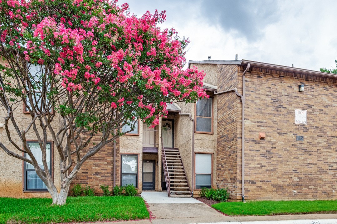 1109 Calico Lane 1822