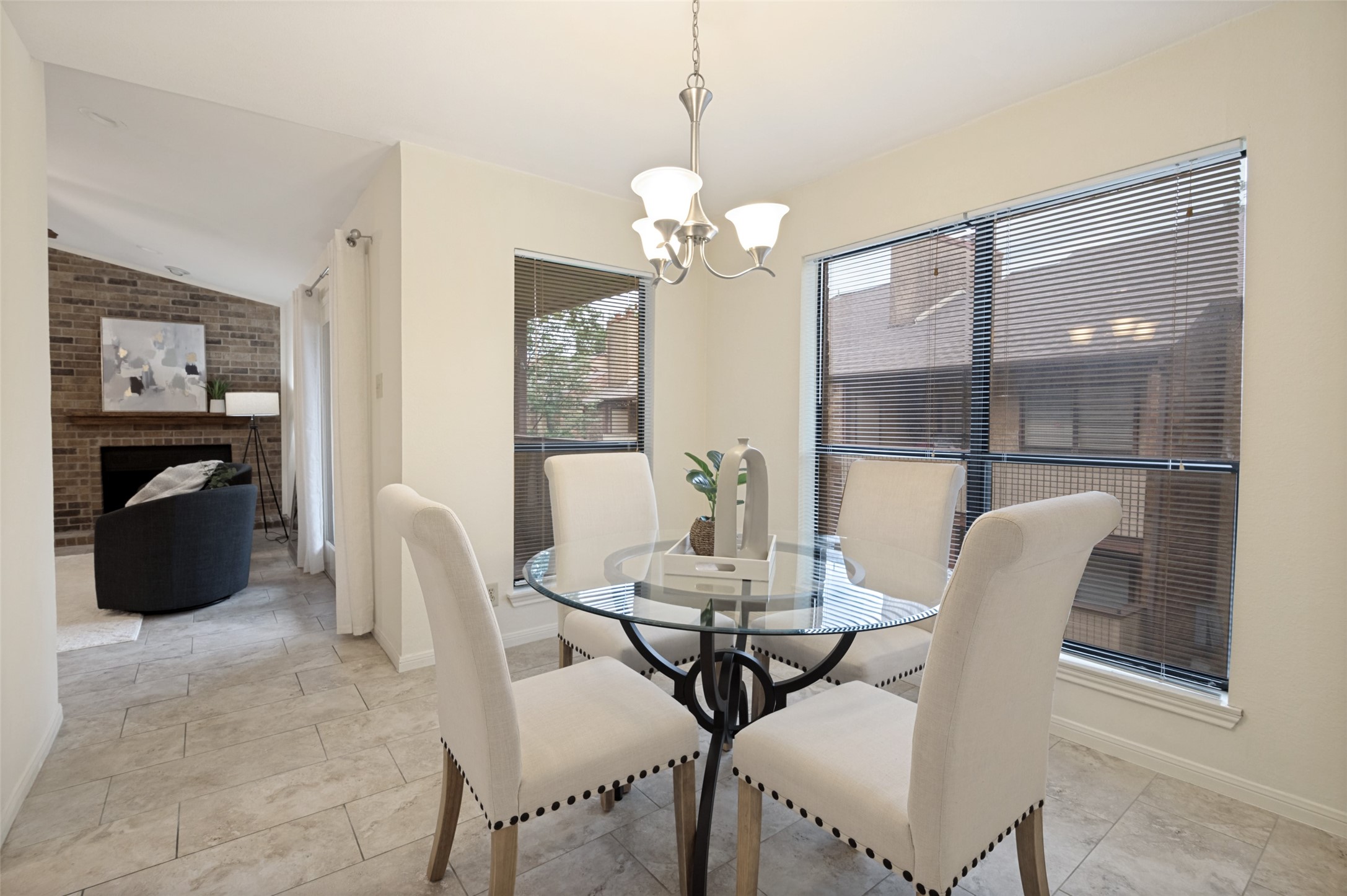 1109 Calico Lane 1822