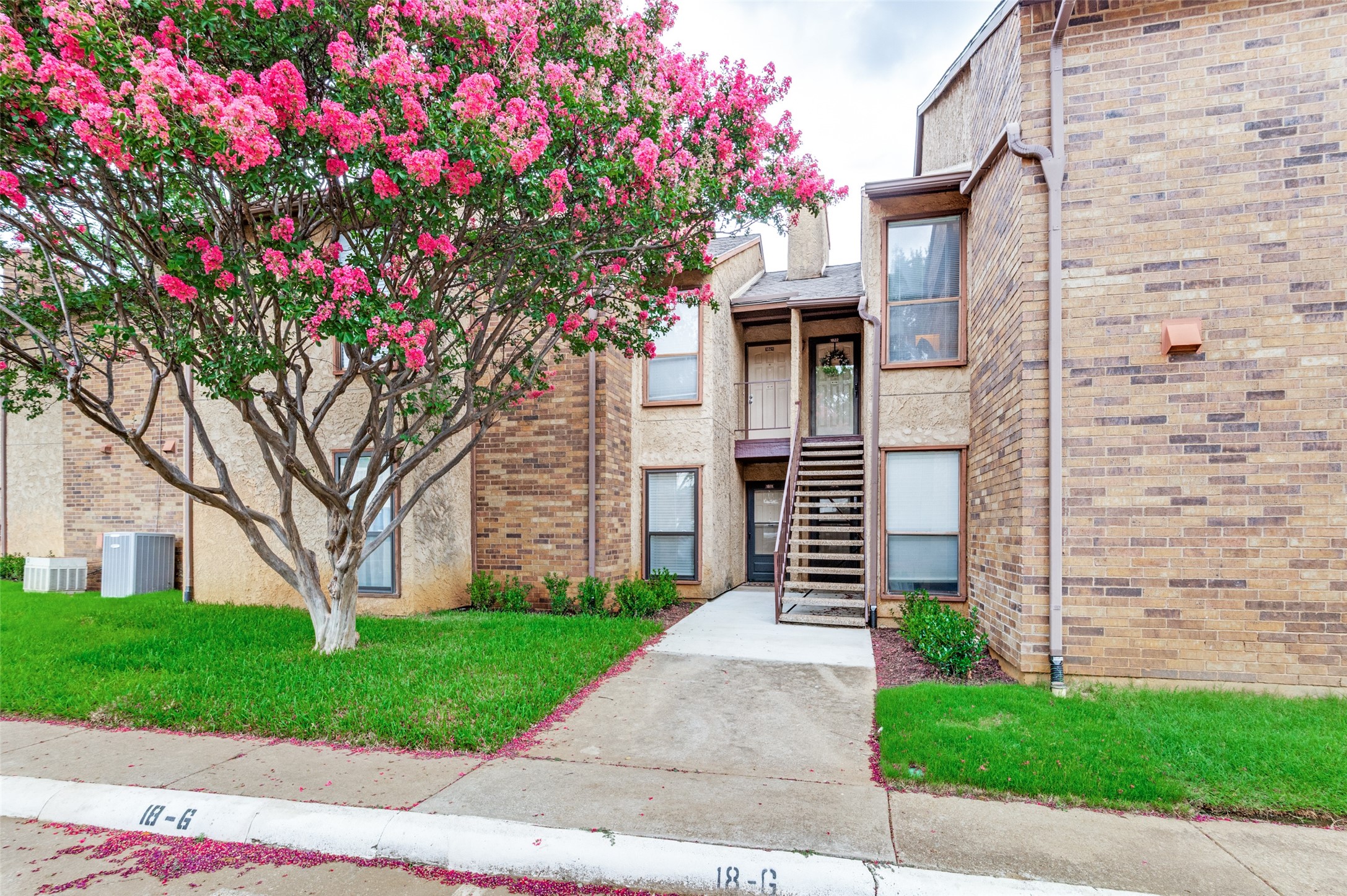 1109 Calico Lane 1822