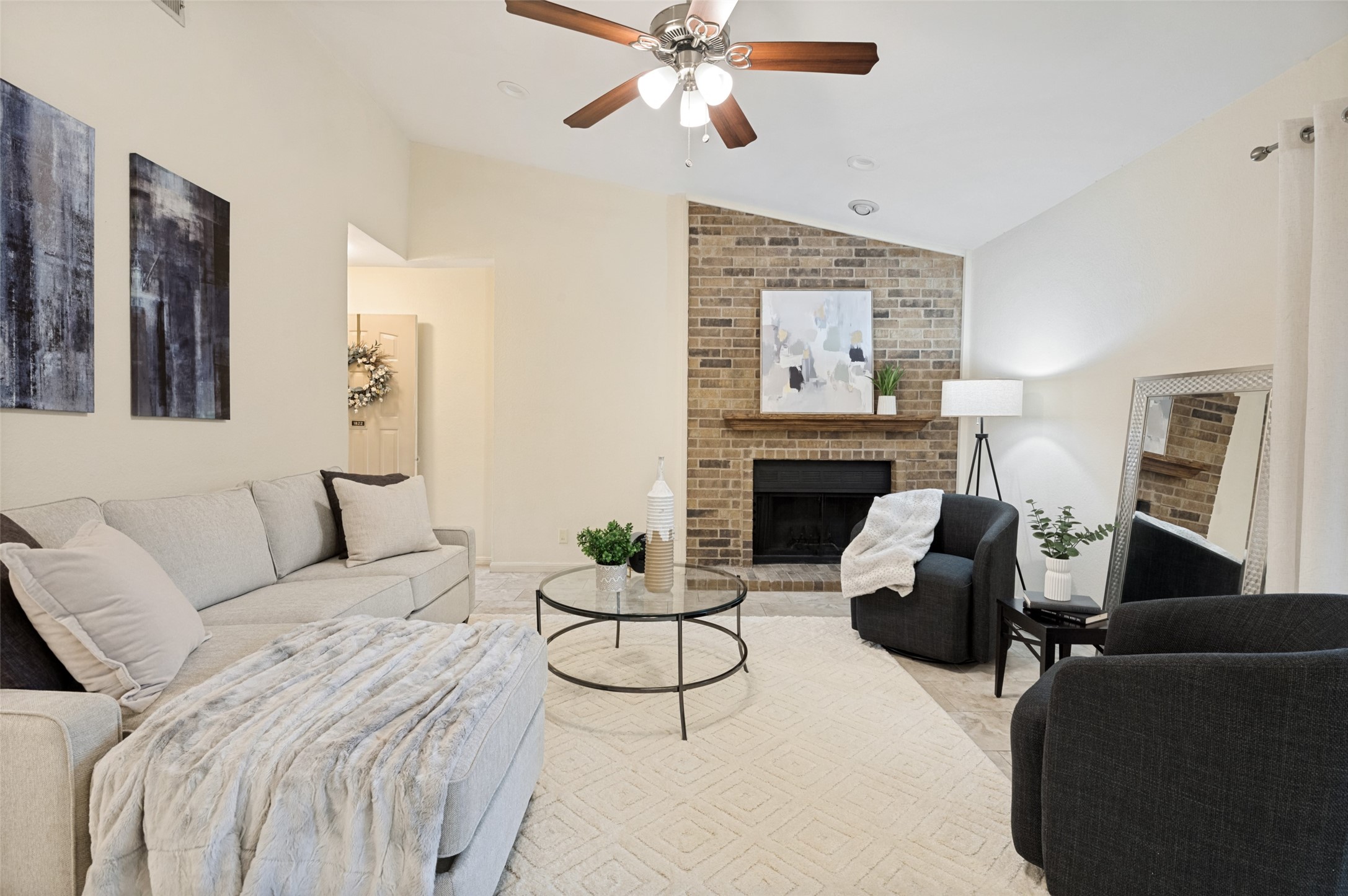 1109 Calico Lane 1822
