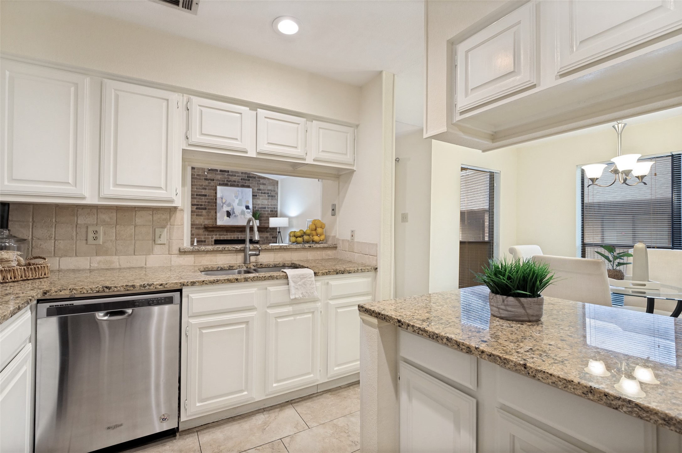 1109 Calico Lane 1822
