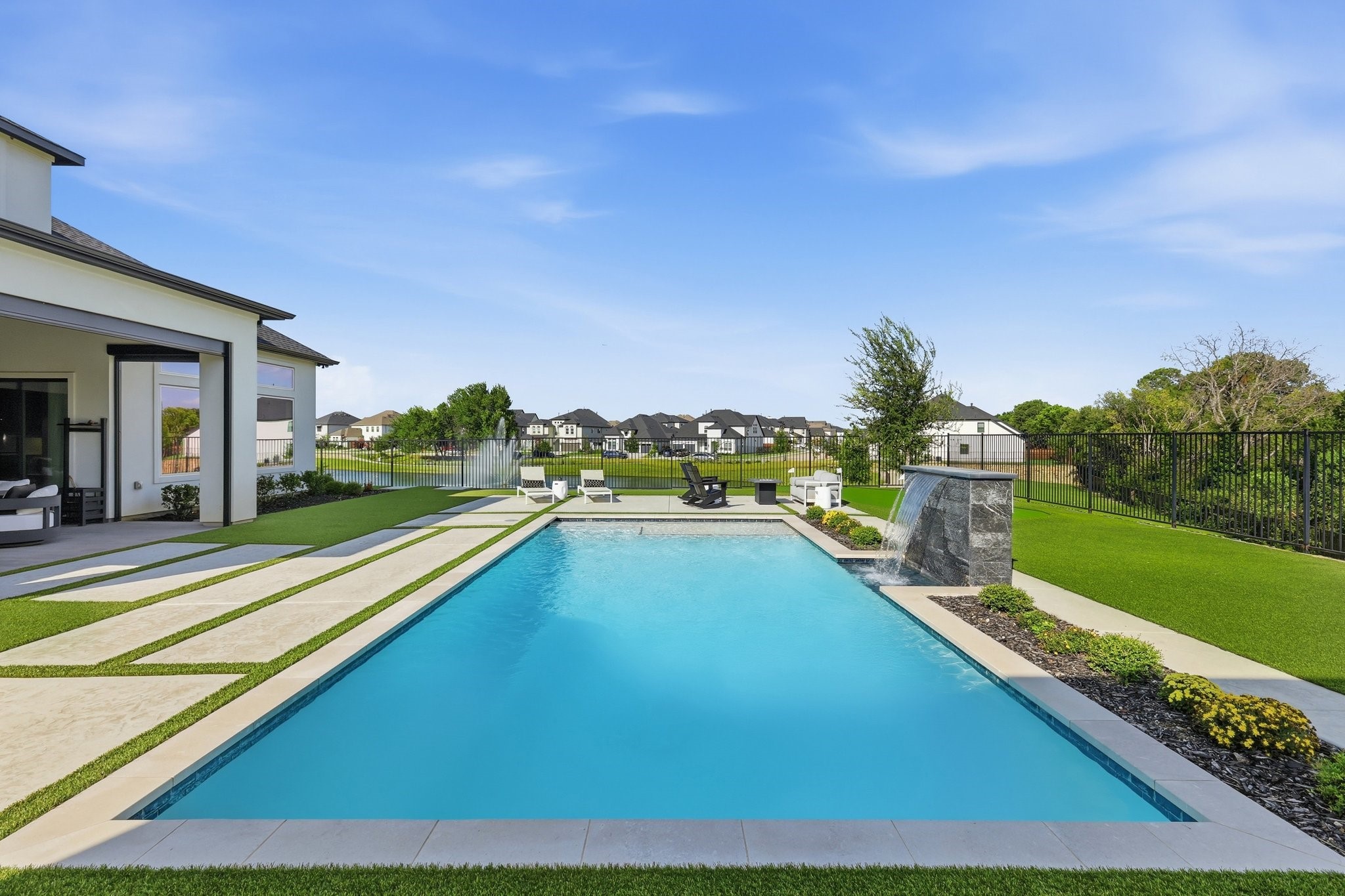 5215 Windsor Lane