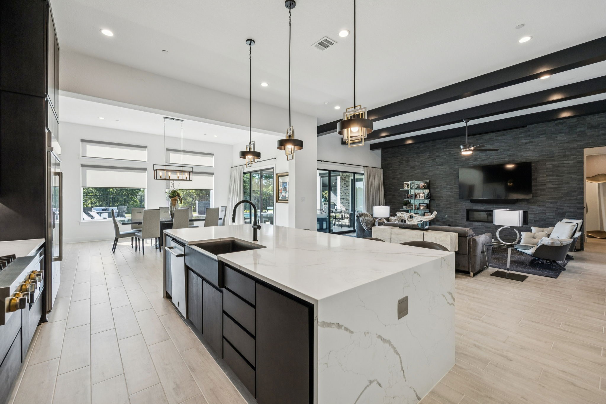 5215 Windsor Lane