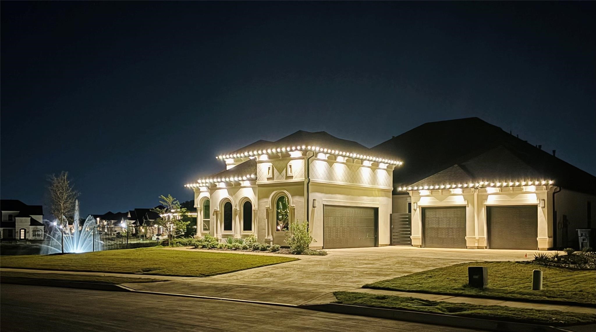 5215 Windsor Lane