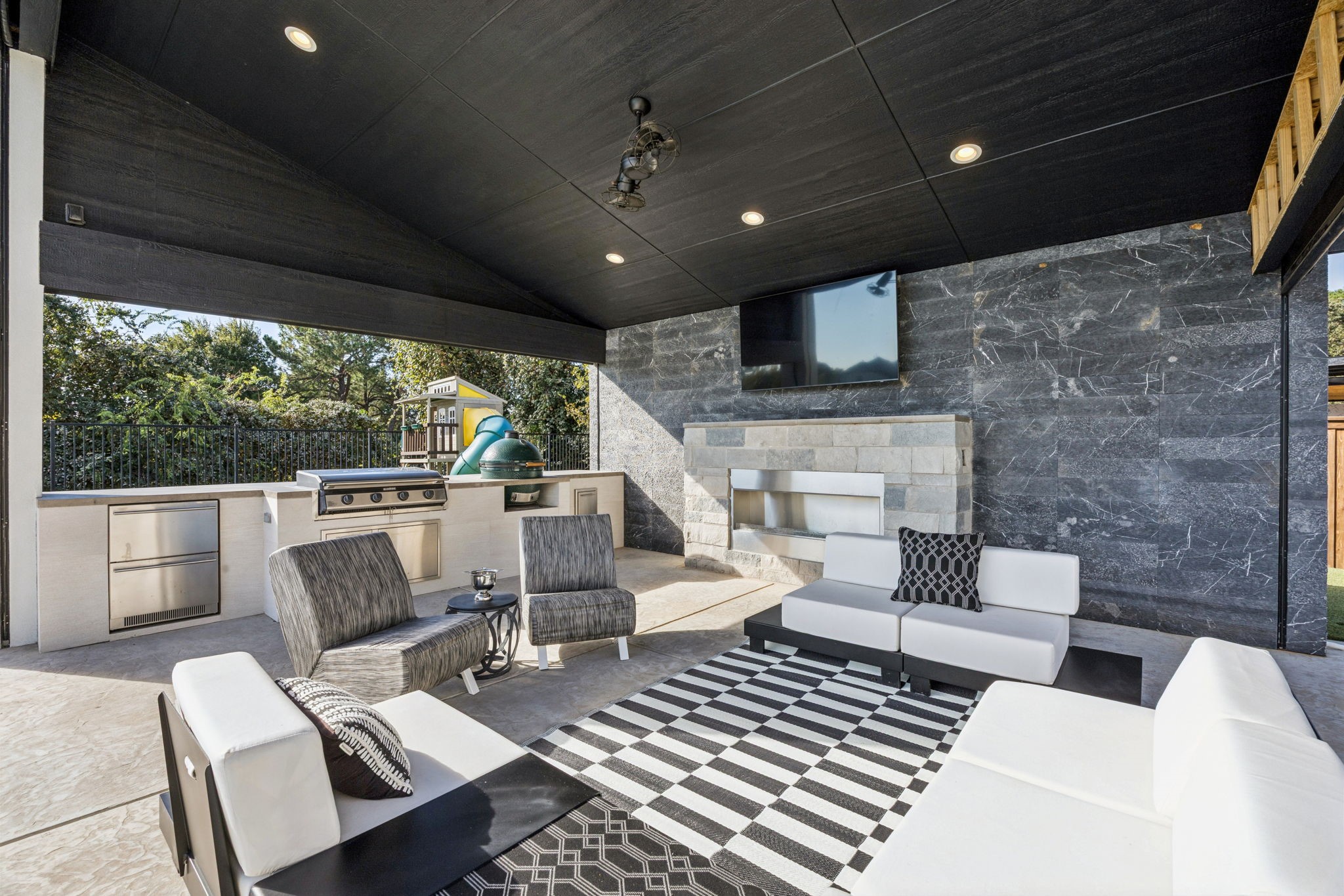 5215 Windsor Lane