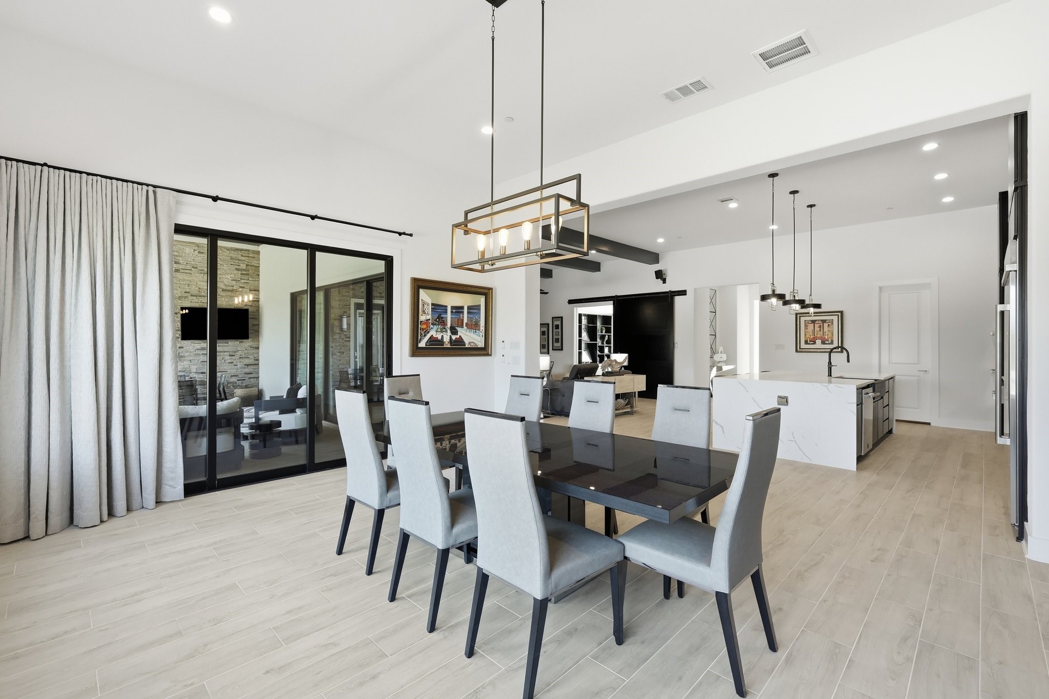 5215 Windsor Lane