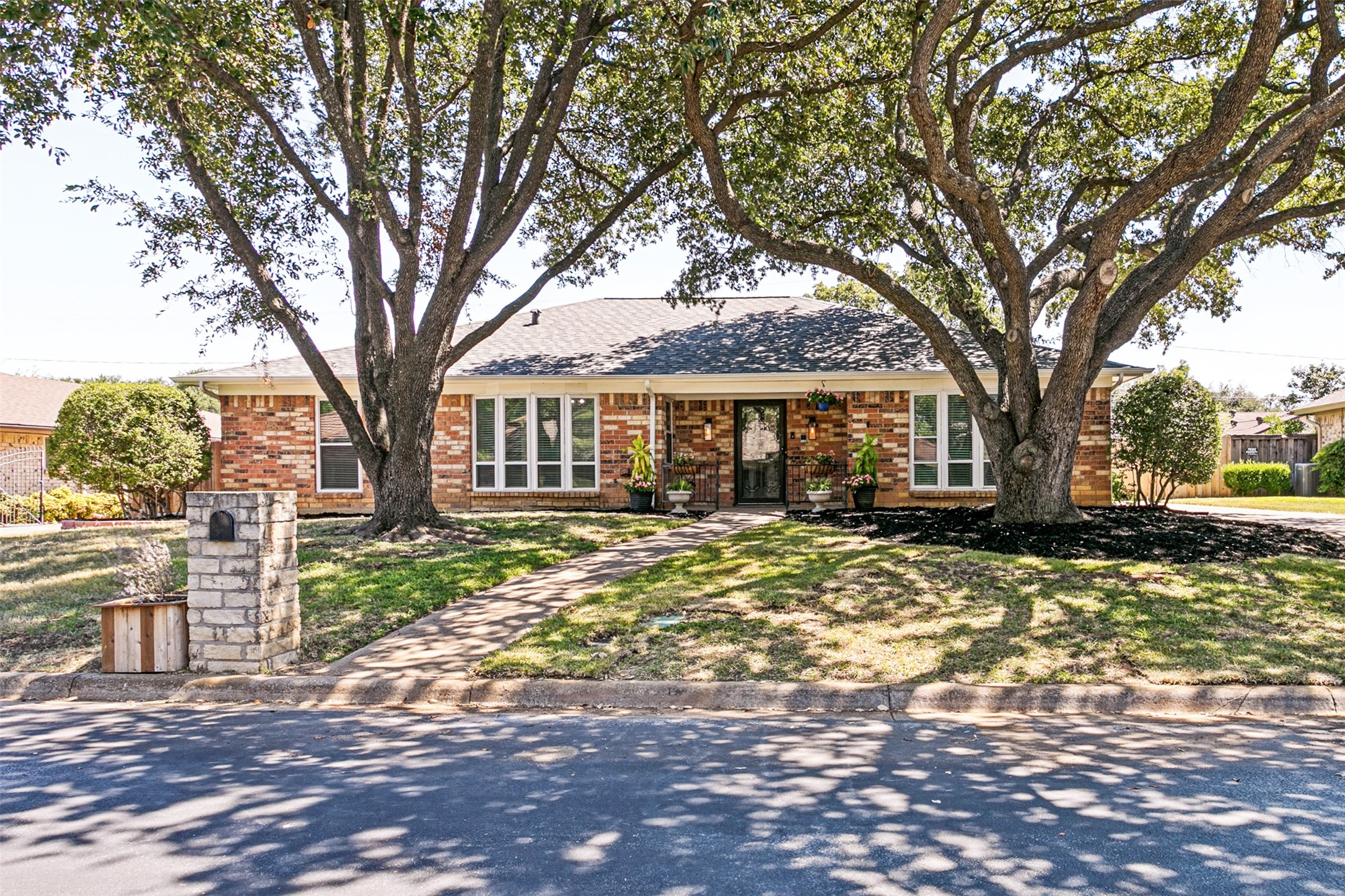 333 W Louella Drive
