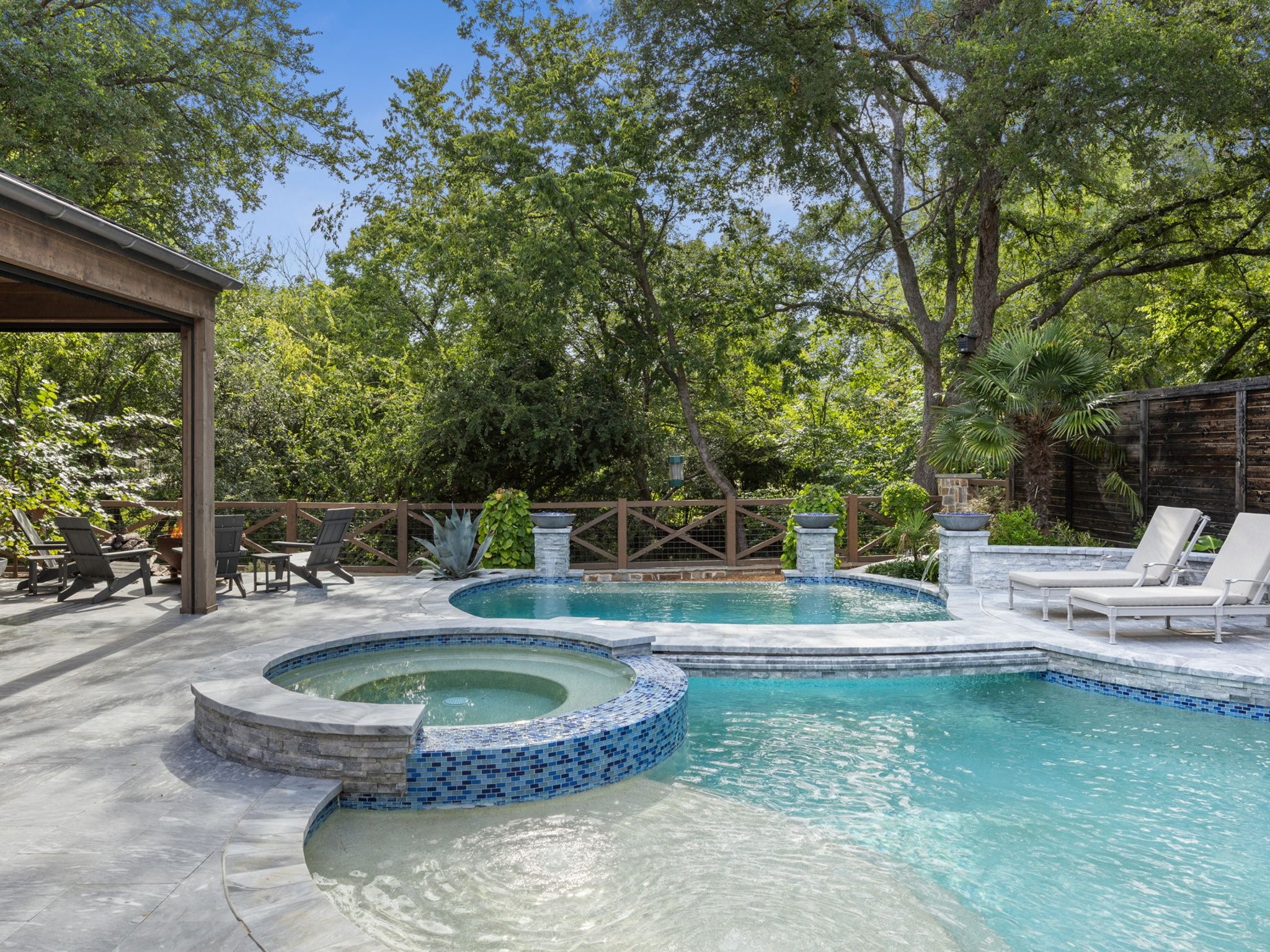 722 Inglenook Court