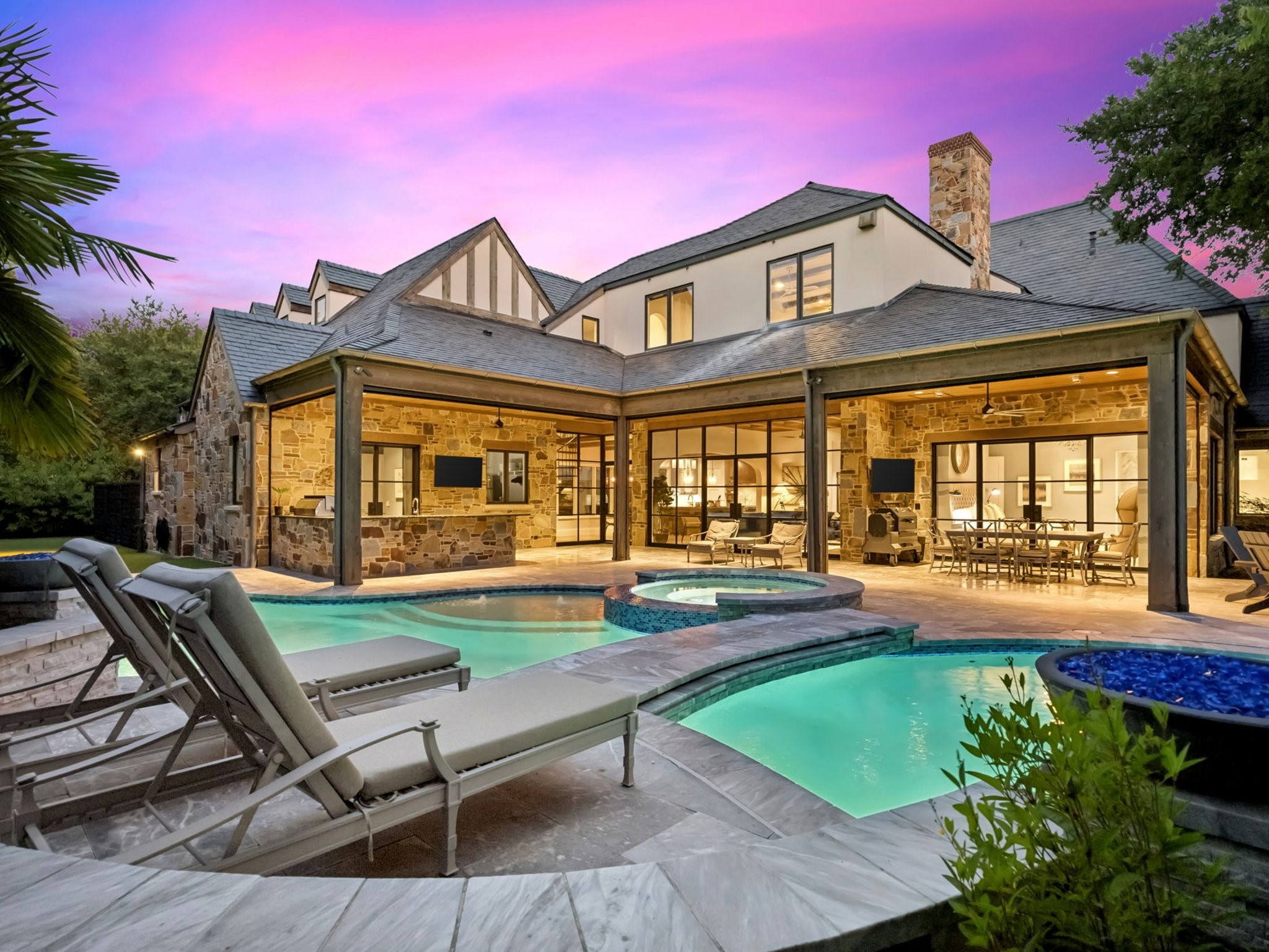 722 Inglenook Court