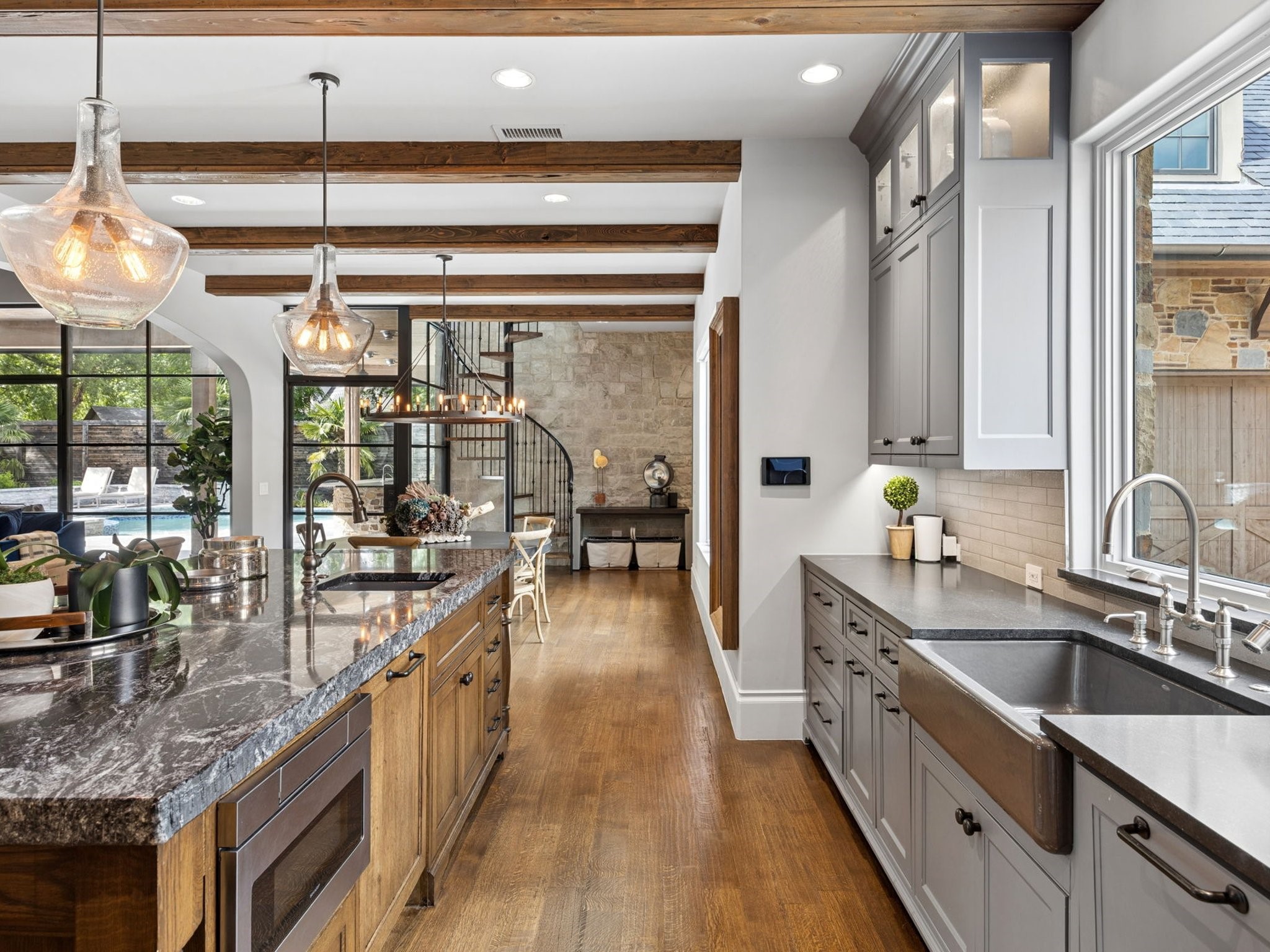 722 Inglenook Court