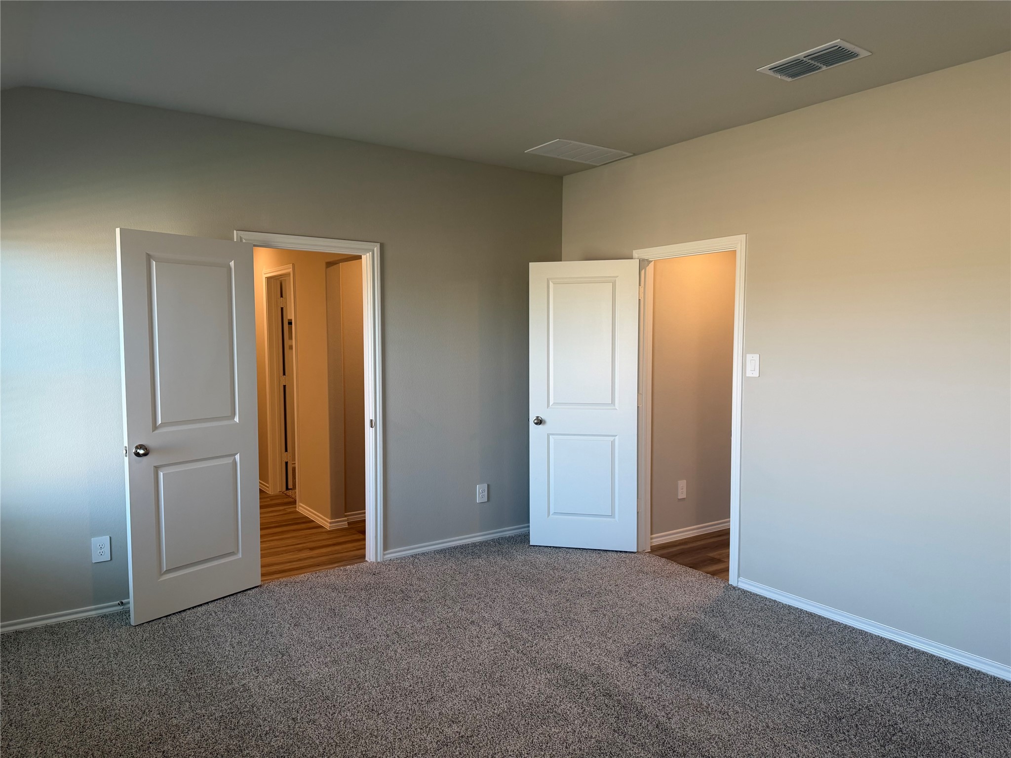16525 Hudson Prairie Way