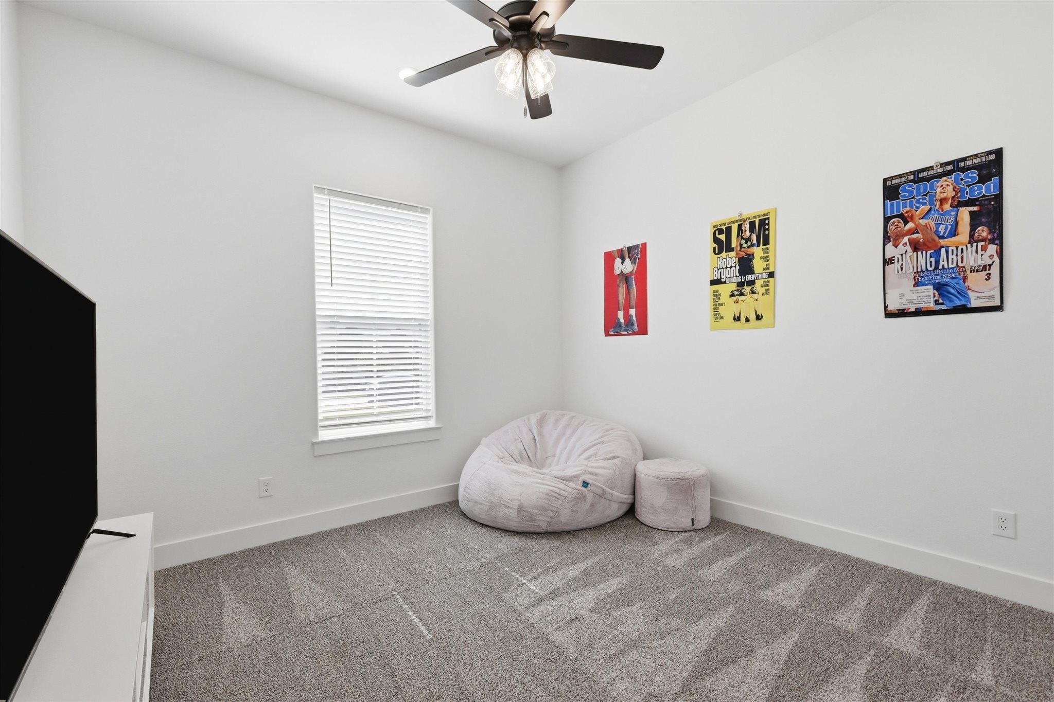 901 Medaris Way