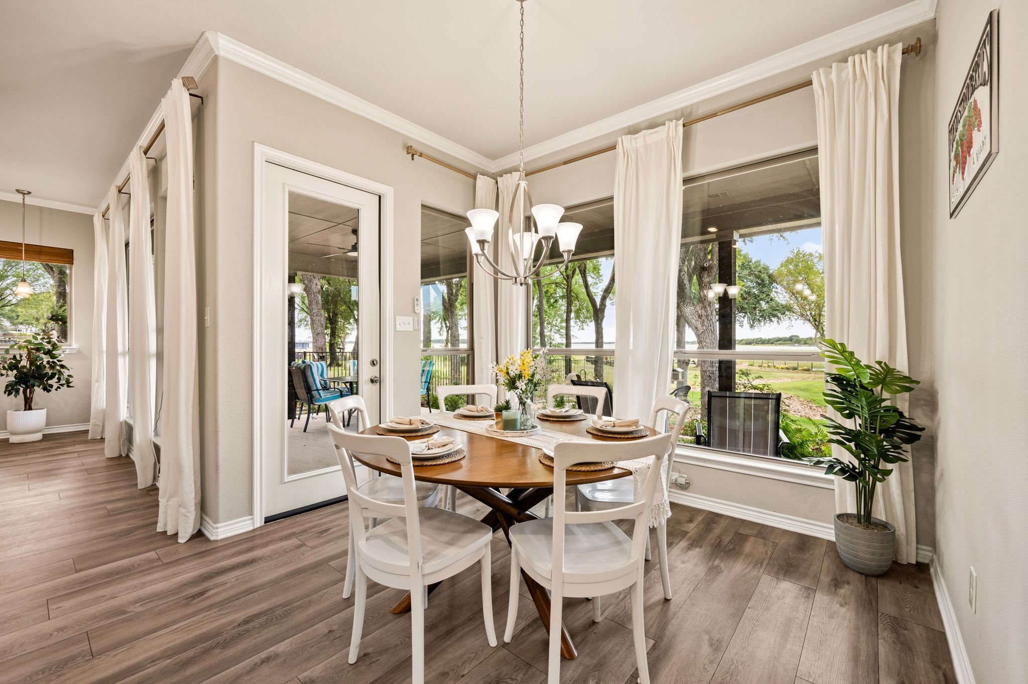 1518 Shoreline Drive