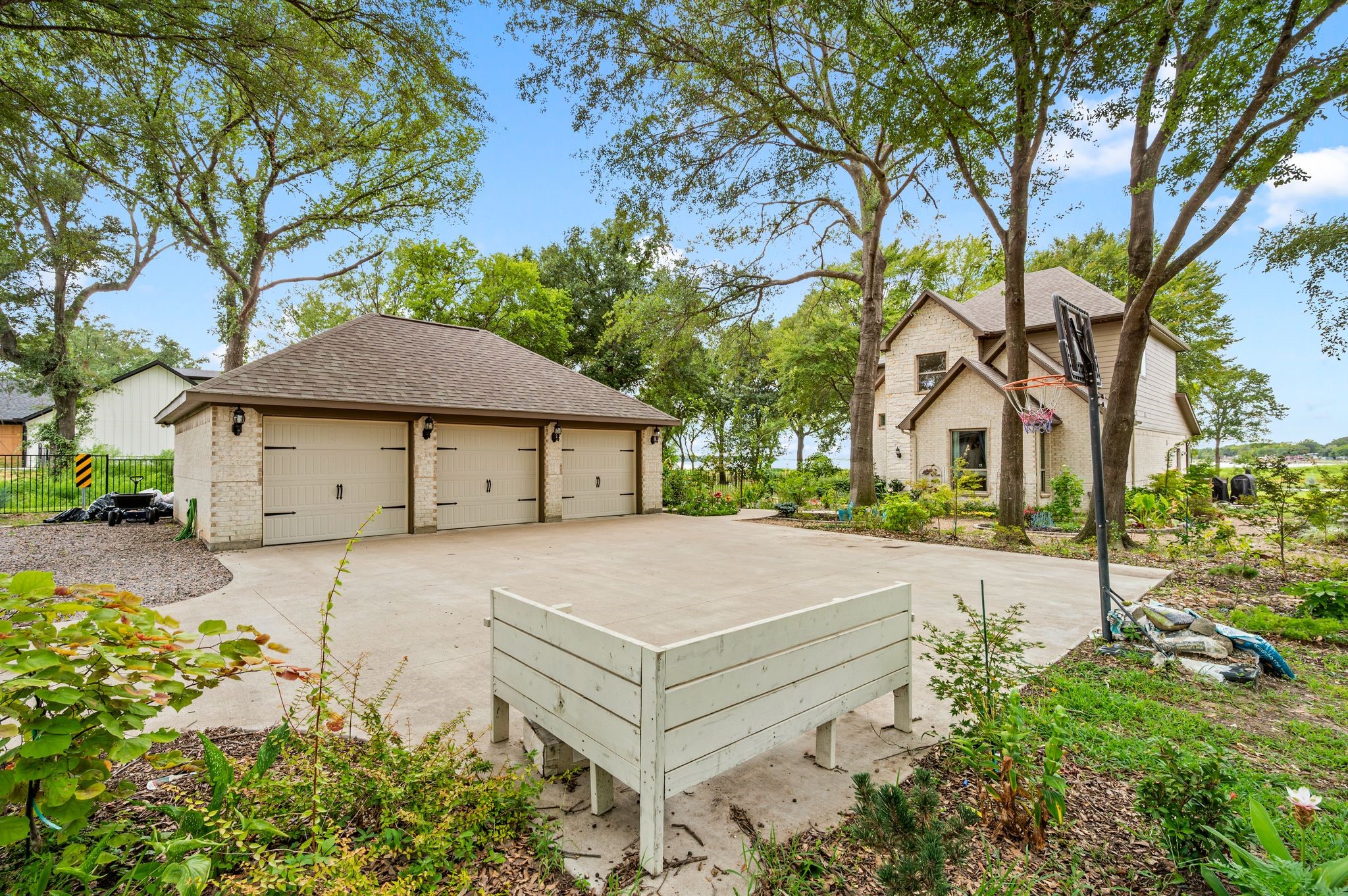 1518 Shoreline Drive
