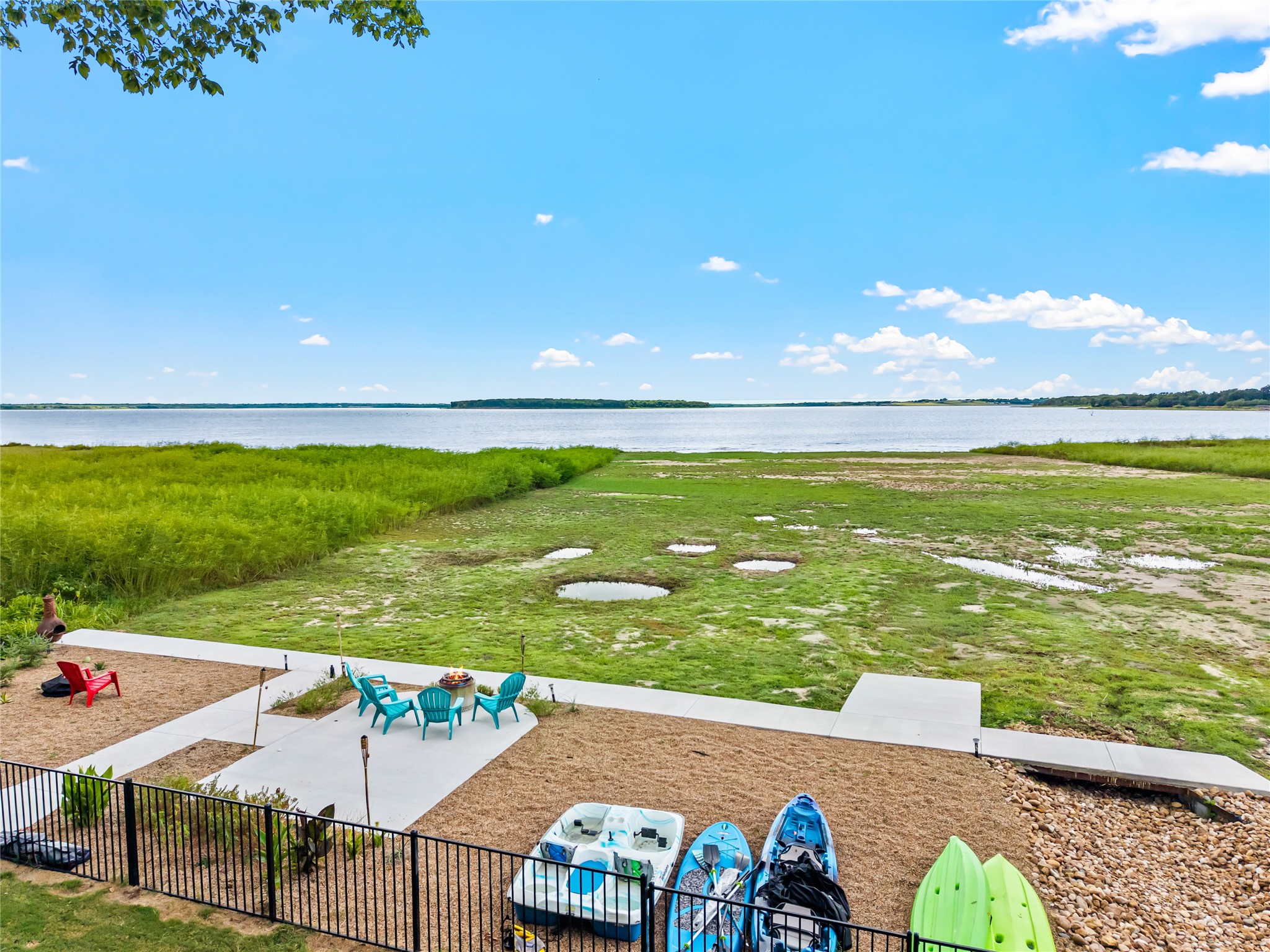 1518 Shoreline Drive