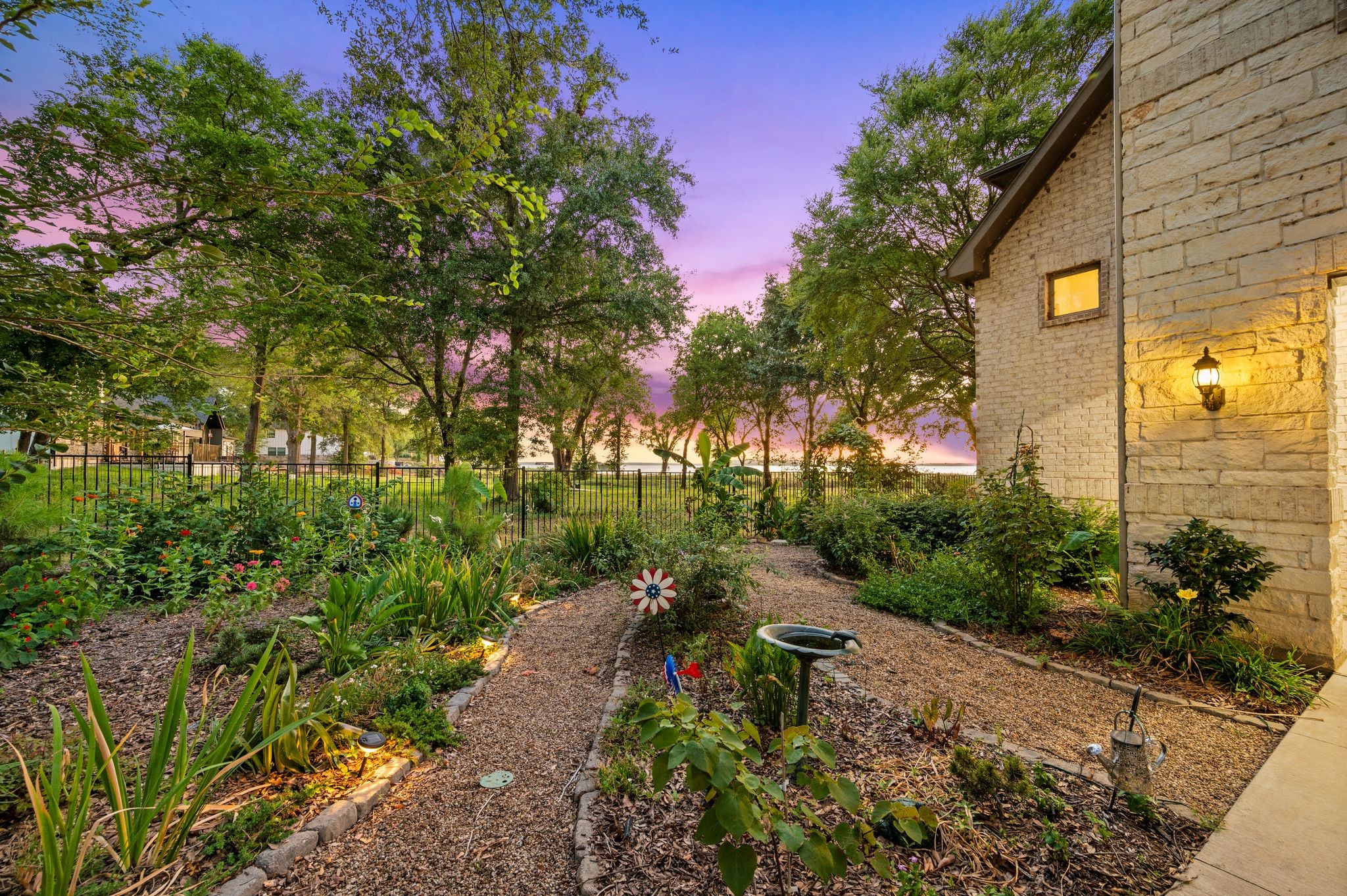 1518 Shoreline Drive