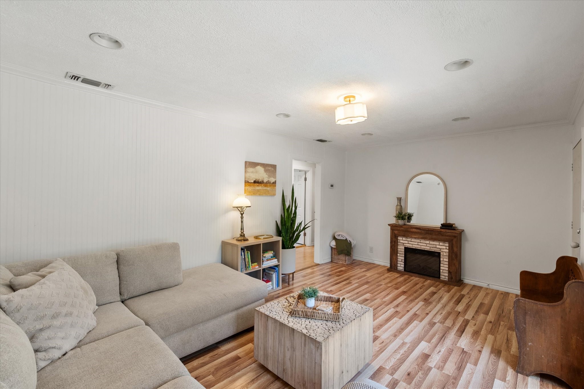 2107 Pecandale Drive