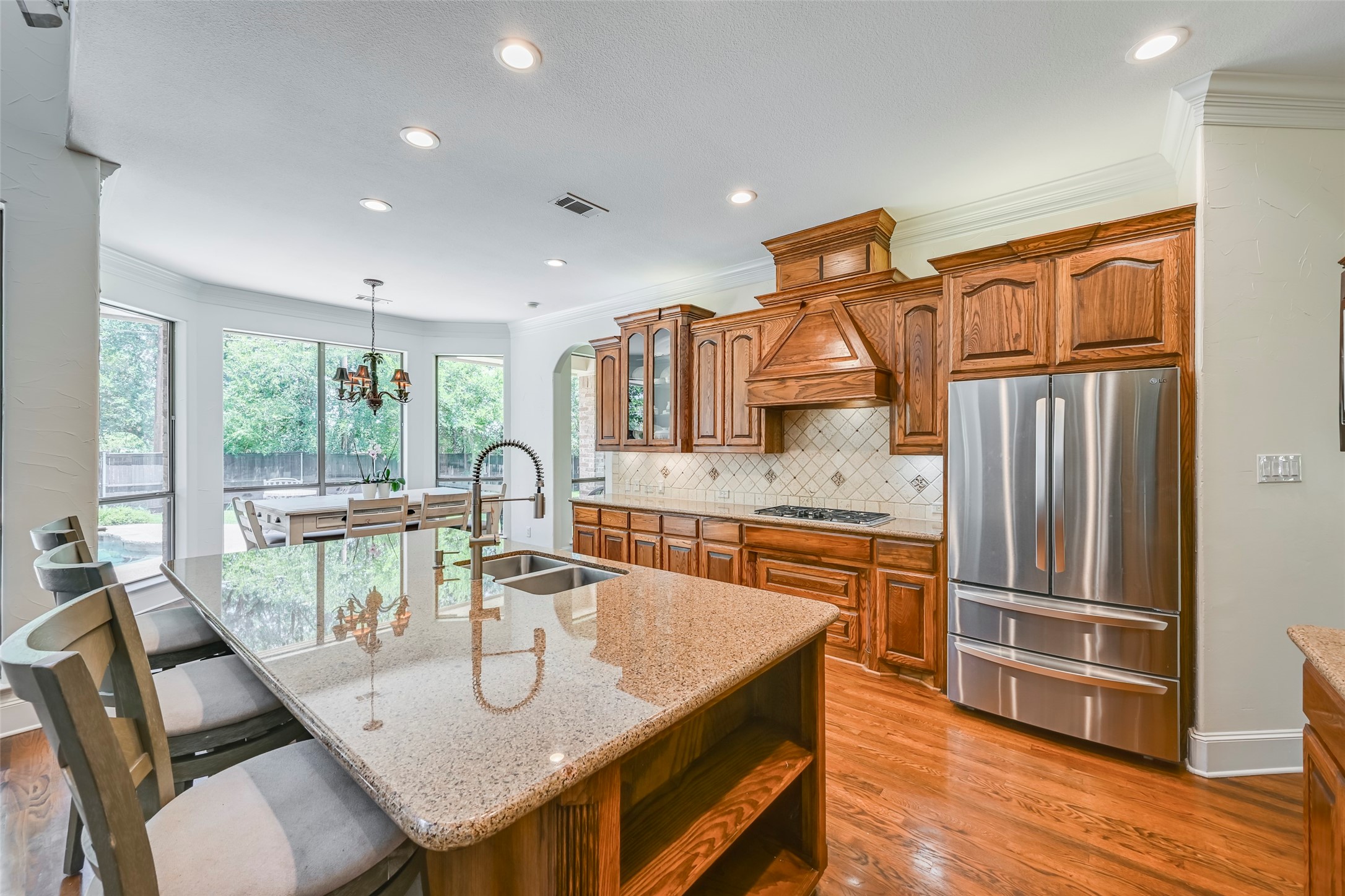1409 Crimson Glory Court