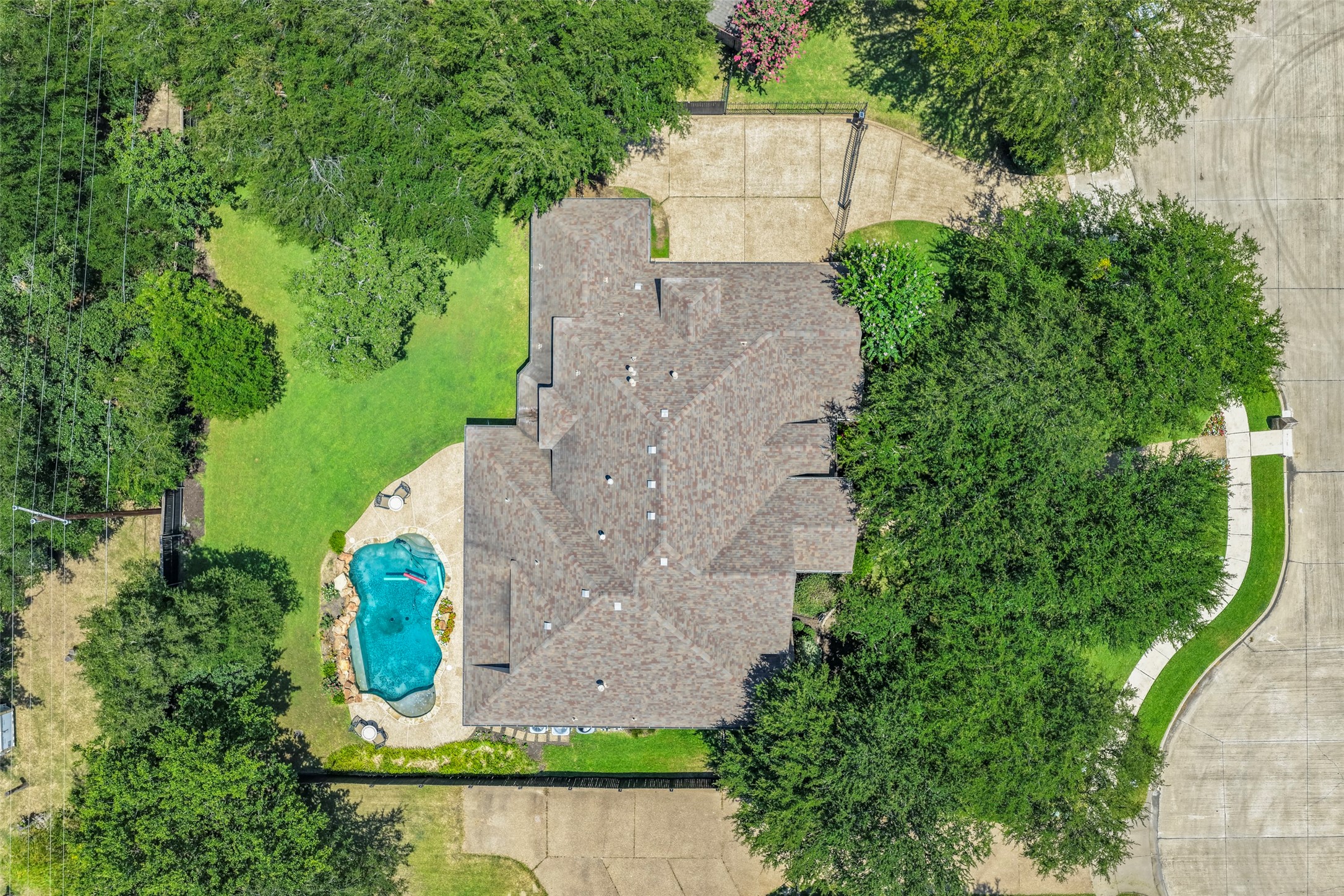 1409 Crimson Glory Court