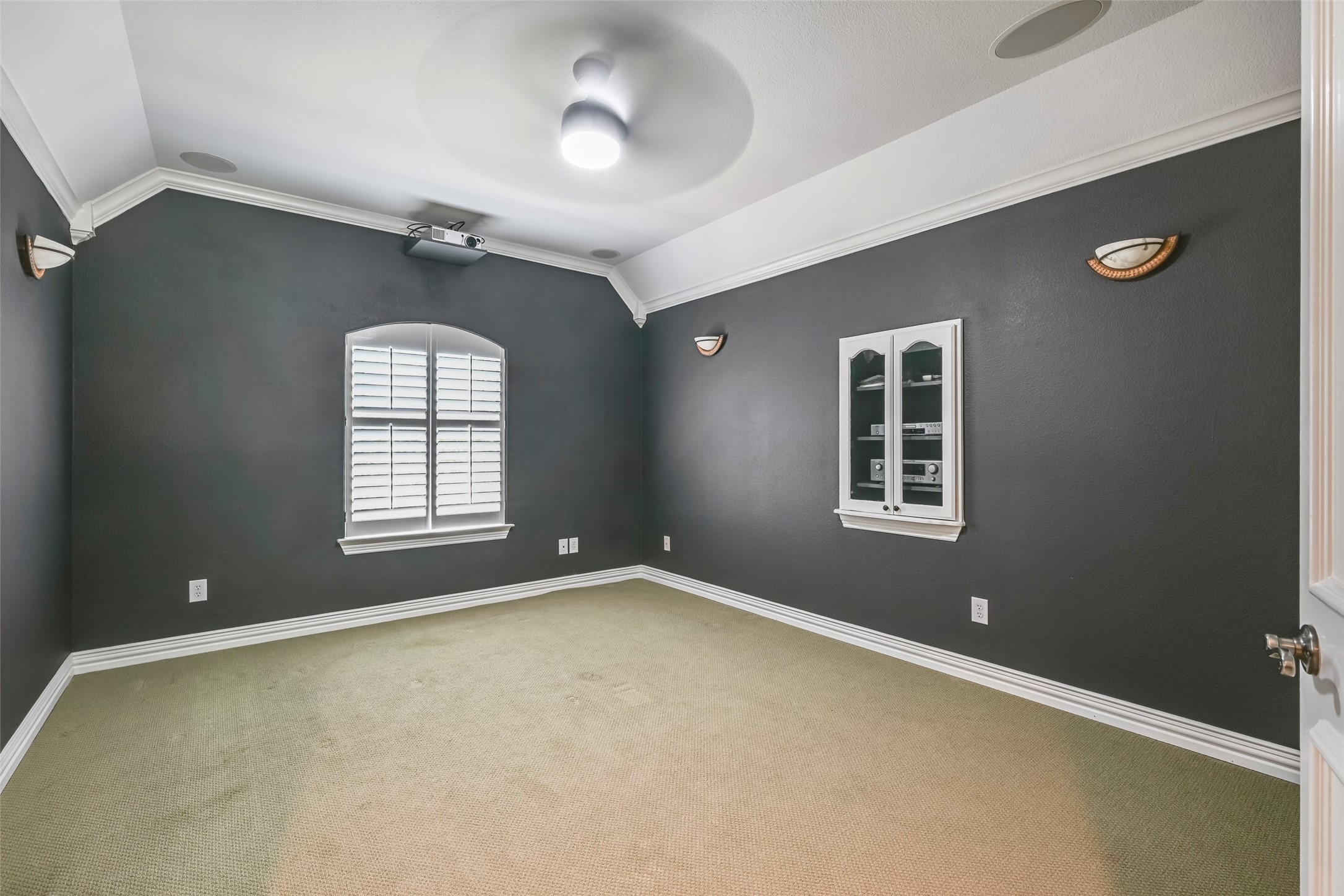 1409 Crimson Glory Court