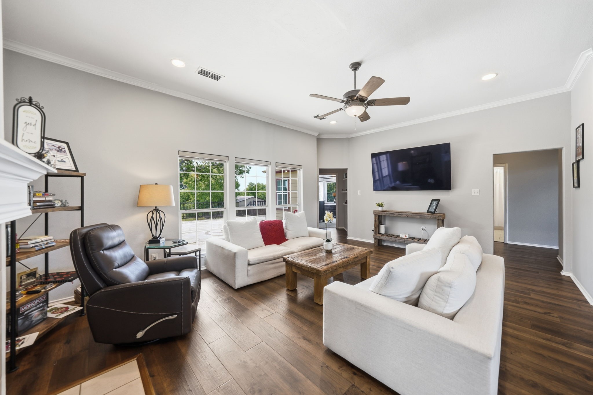 11 Lopez Drive